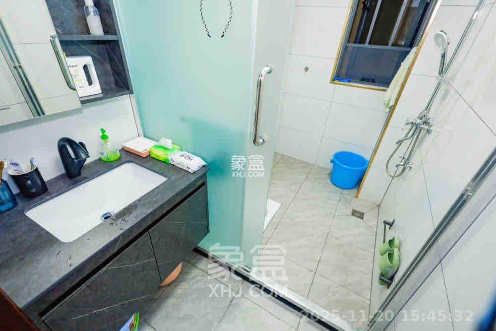 华润翡翠府 3室1厅1卫 3000.0元/月 华润翡翠府 3室1厅1卫 3000.0元/月室内图