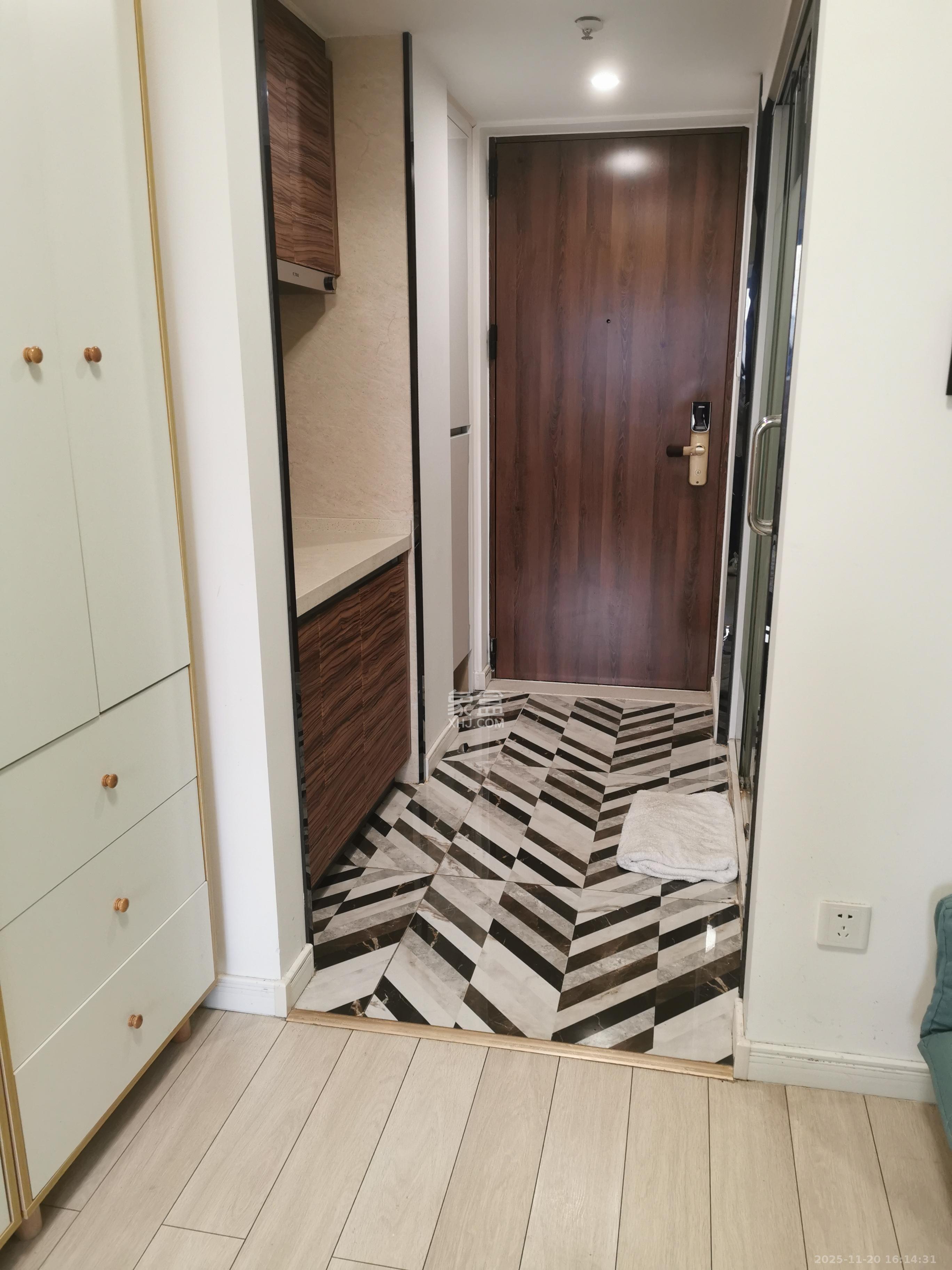 万科金域缇香  1室1厅1卫    1400.0元/月室内图