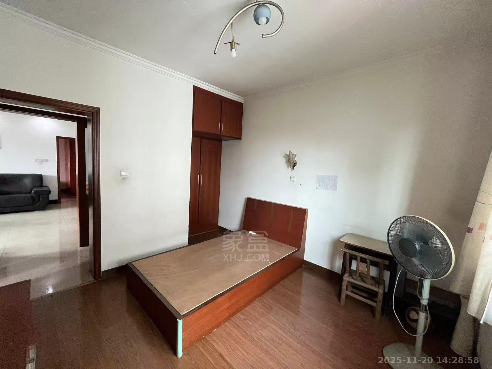 庆云小区  3室2厅1卫    1100.0元/月室内图