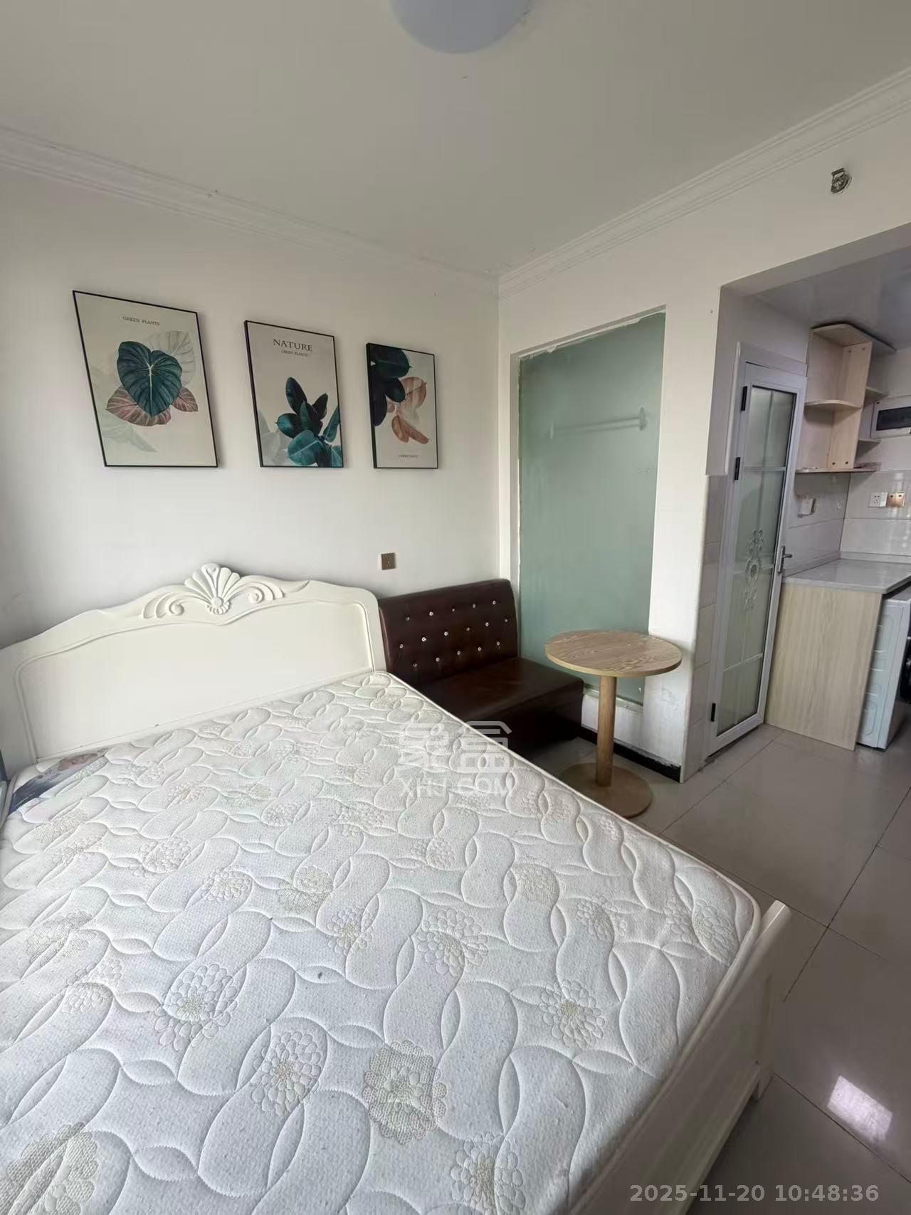 好莱城（弘德西街）  1室1厅1卫    1000.0元/月室内图