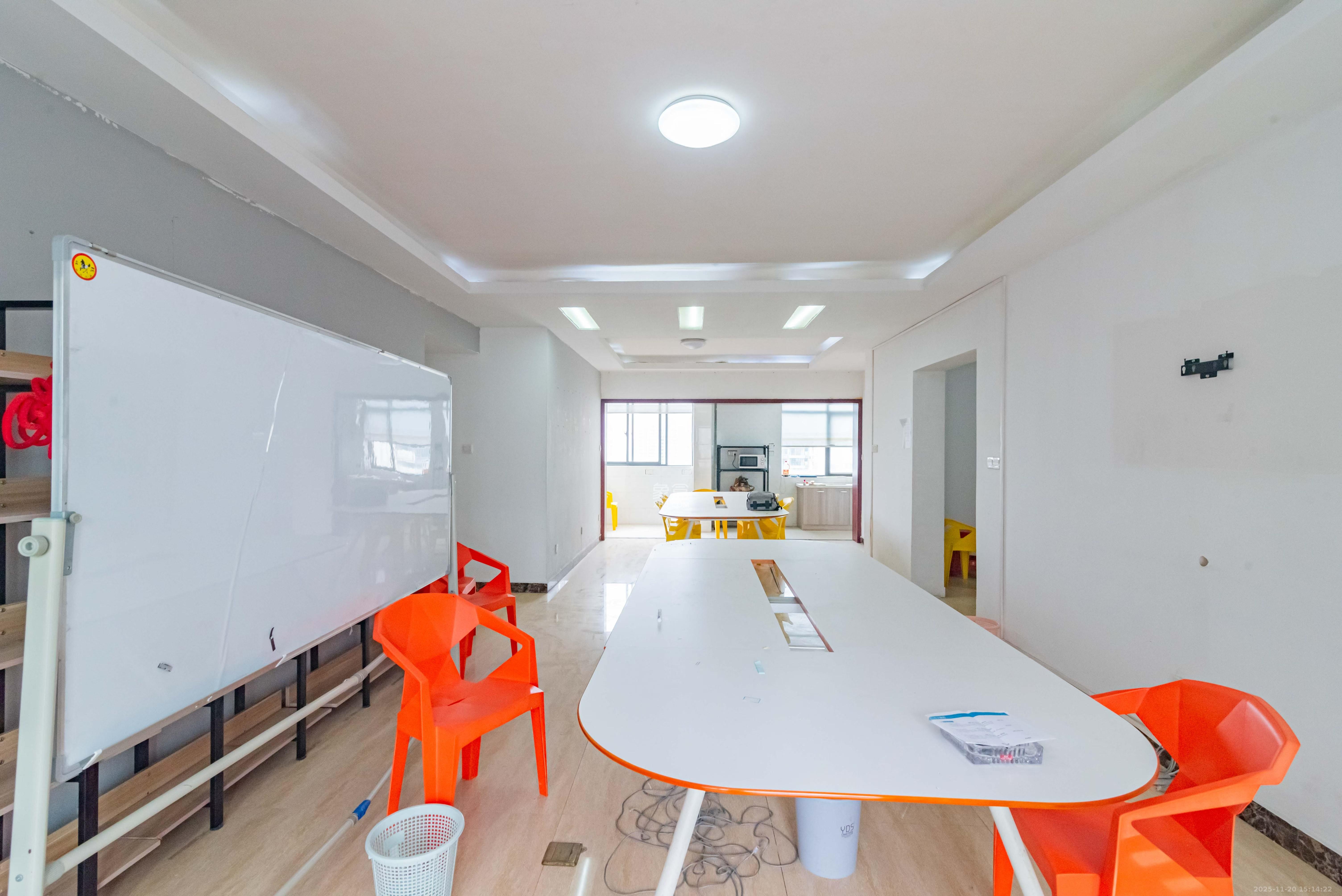 归心苑  4室2厅2卫    3500.0元/月室内图