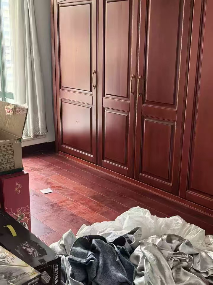 海阔天空-国瑞城四期(爵仕苑) 3室2厅2卫 283.99万 海阔天空-国瑞城四期(爵仕苑) 3室2厅2卫 283.99万室内图