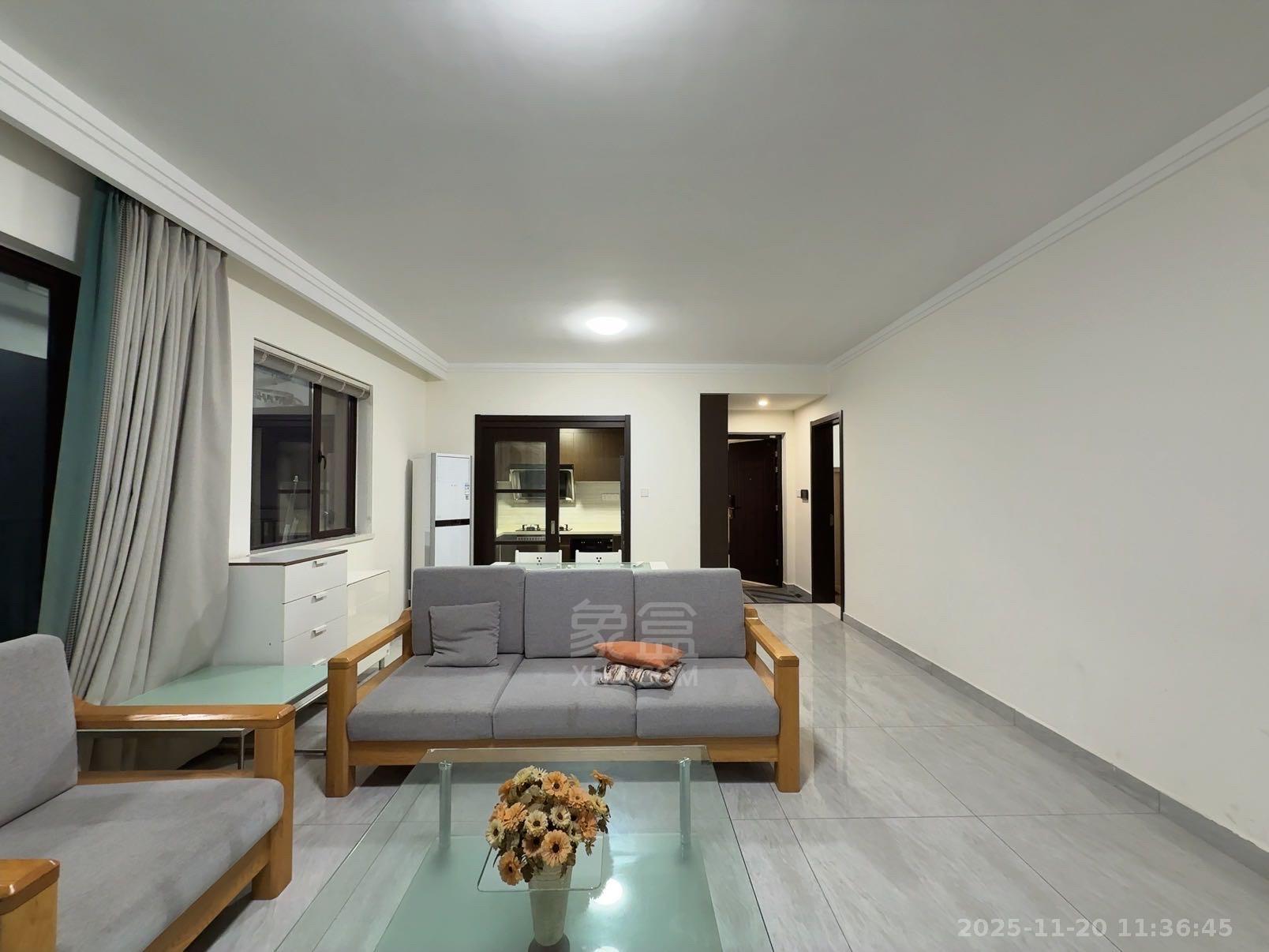 美的翰城 4室2厅2卫 2300.0元/月 美的翰城 4室2厅2卫 2300.0元/月室内图