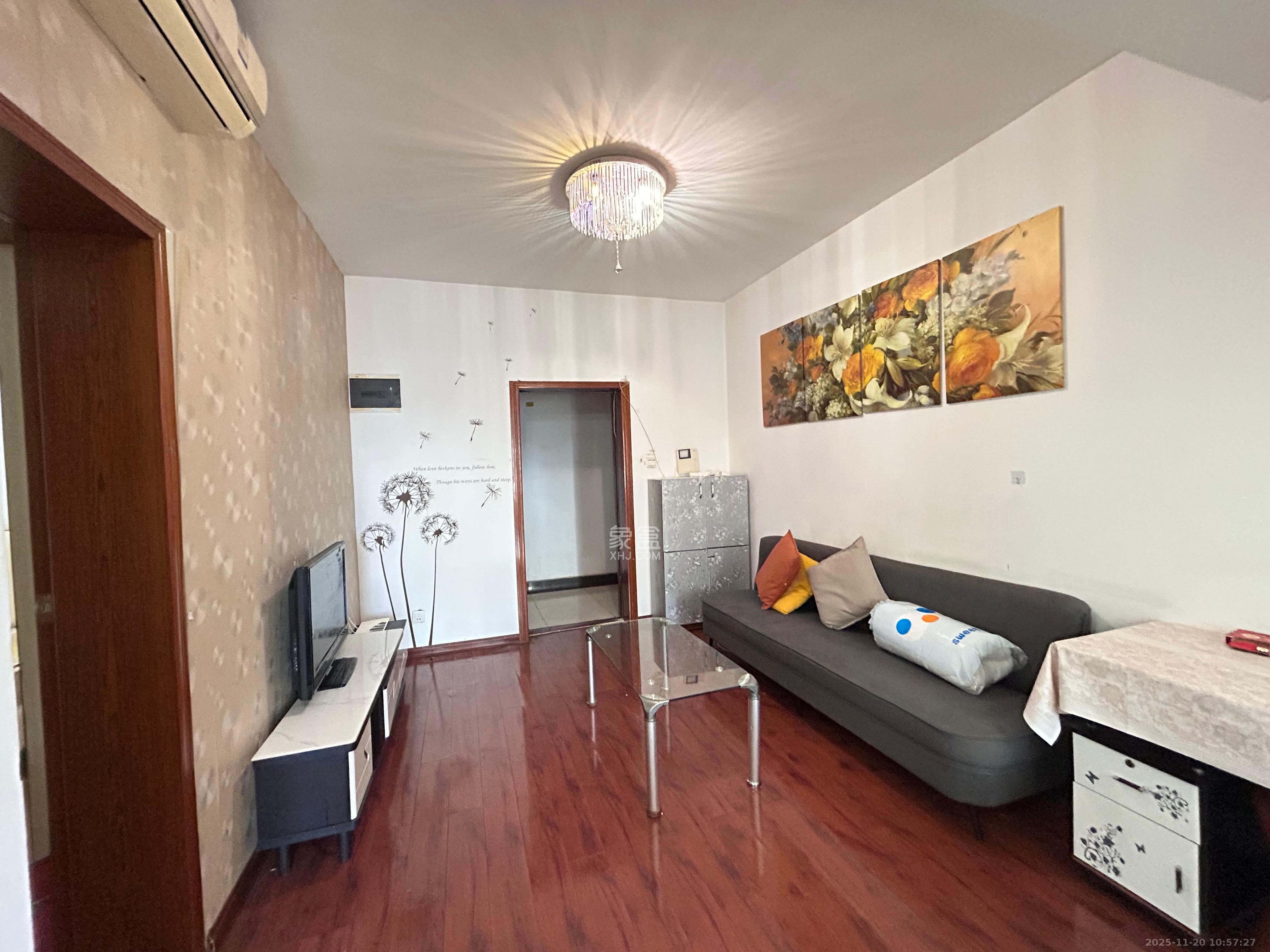 汇都公寓  2室1厅1卫    1800.0元/月室内图