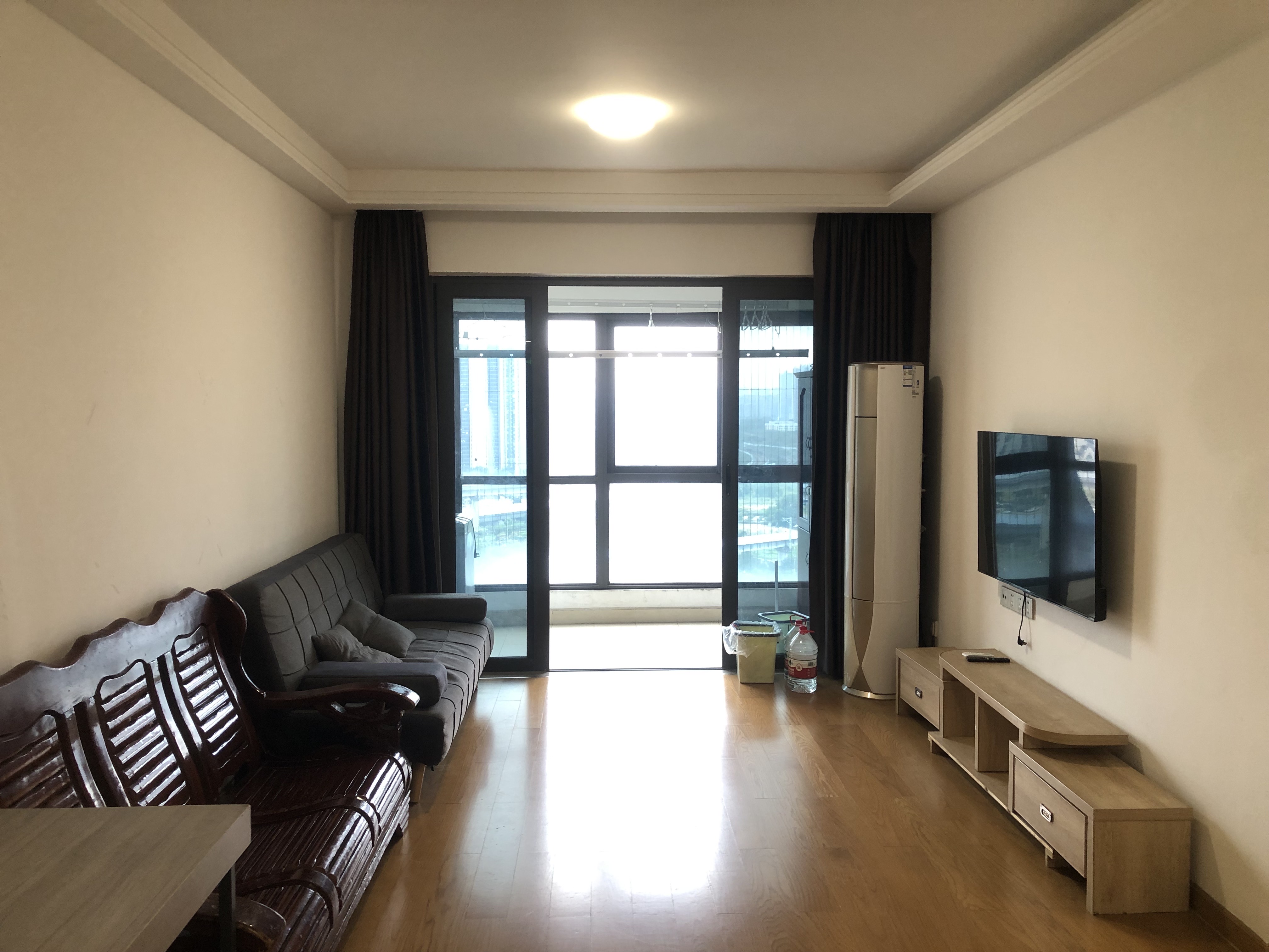 阳光城尚东湾蓝莓苑 3室2厅1卫 2200.0元/月 阳光城尚东湾蓝莓苑 3室2厅1卫 2200.0元/月户型图