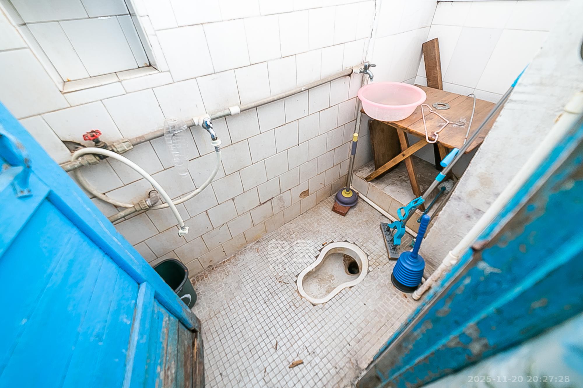 二机小区 2室1厅1卫 32.8万 二机小区 2室1厅1卫 32.8万其他