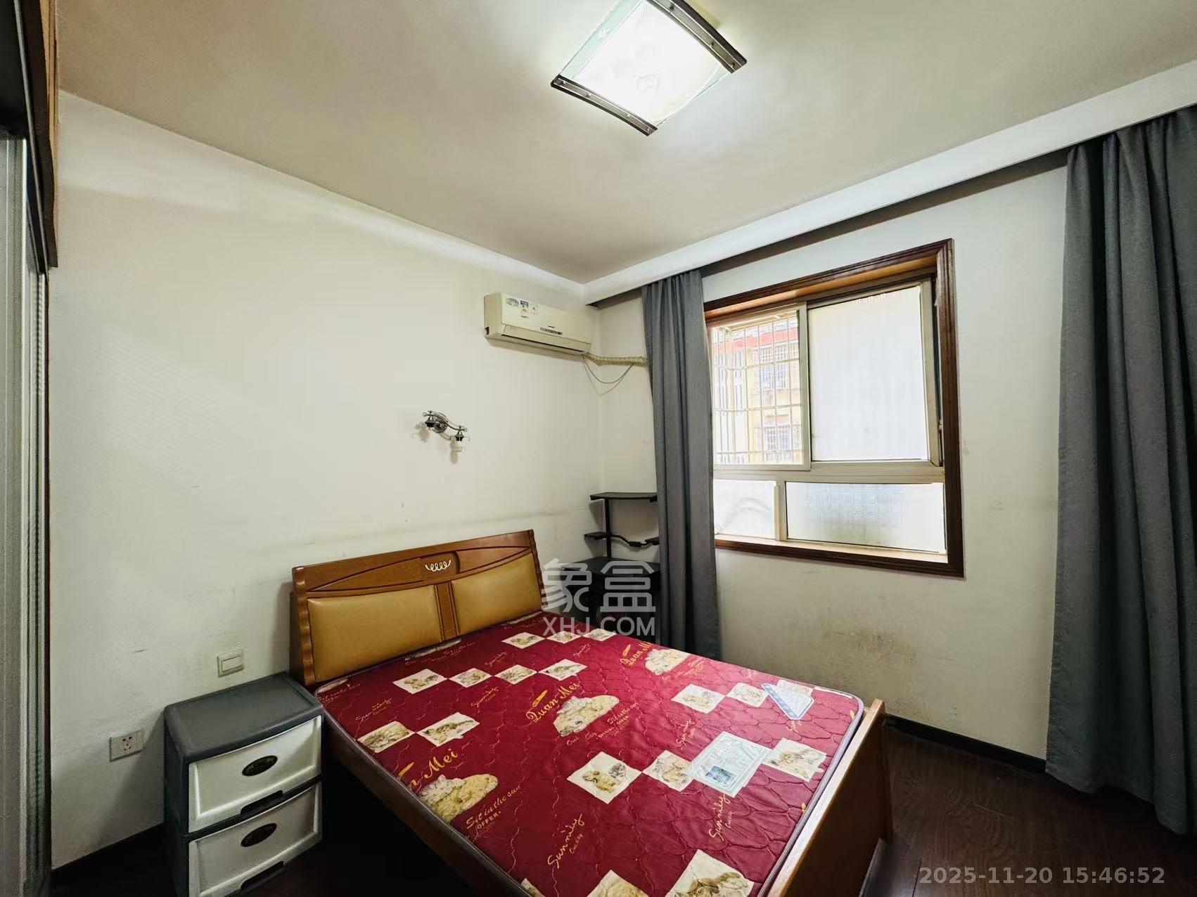 二机小区  2室1厅1卫    1200.0元/月室内图