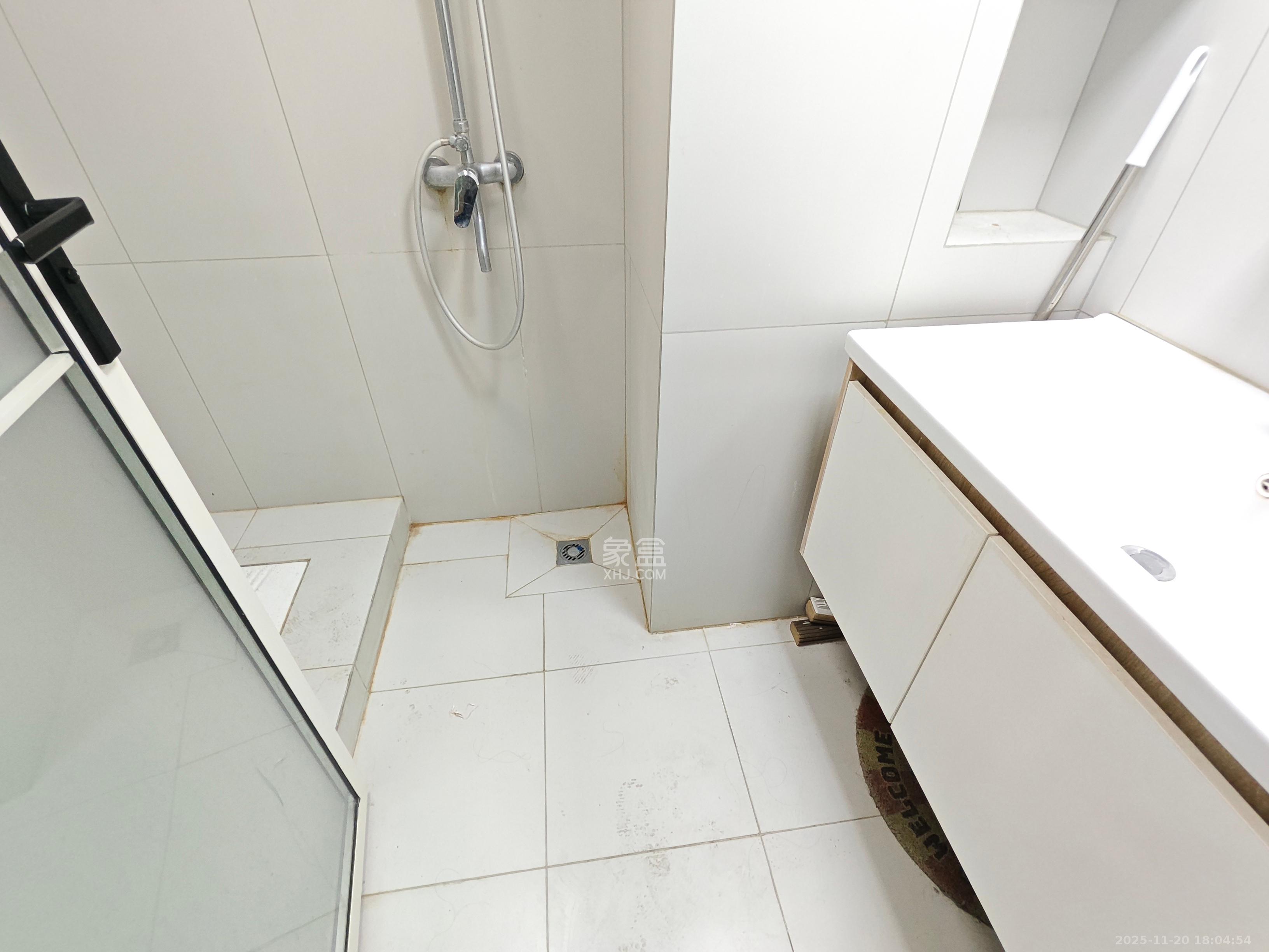 梅溪悦章 2室1厅1卫 2300.0元/月 梅溪悦章 2室1厅1卫 2300.0元/月室内图