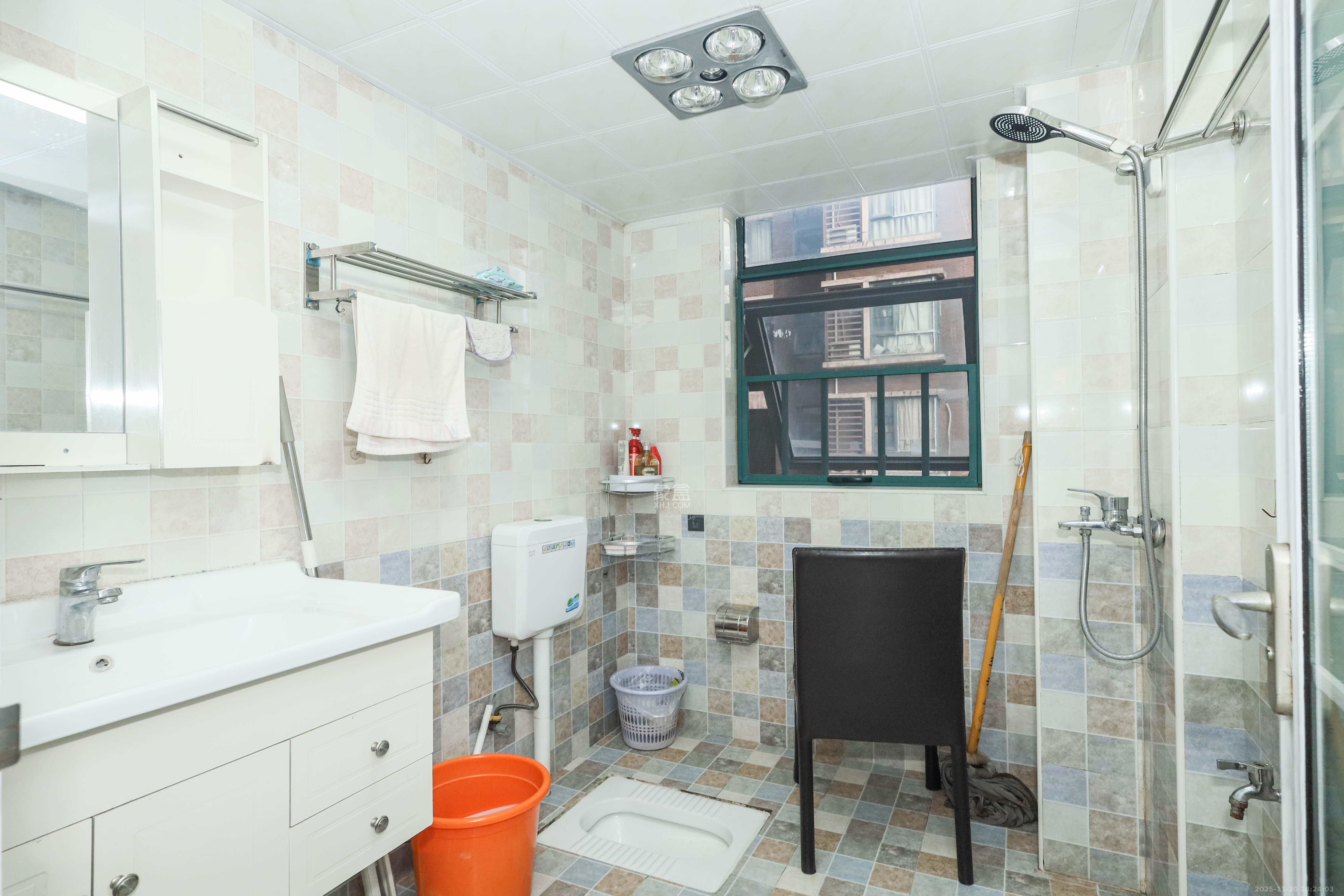 麓谷公馆（涉外国际公馆）  2室2厅1卫    68.0万卫生间