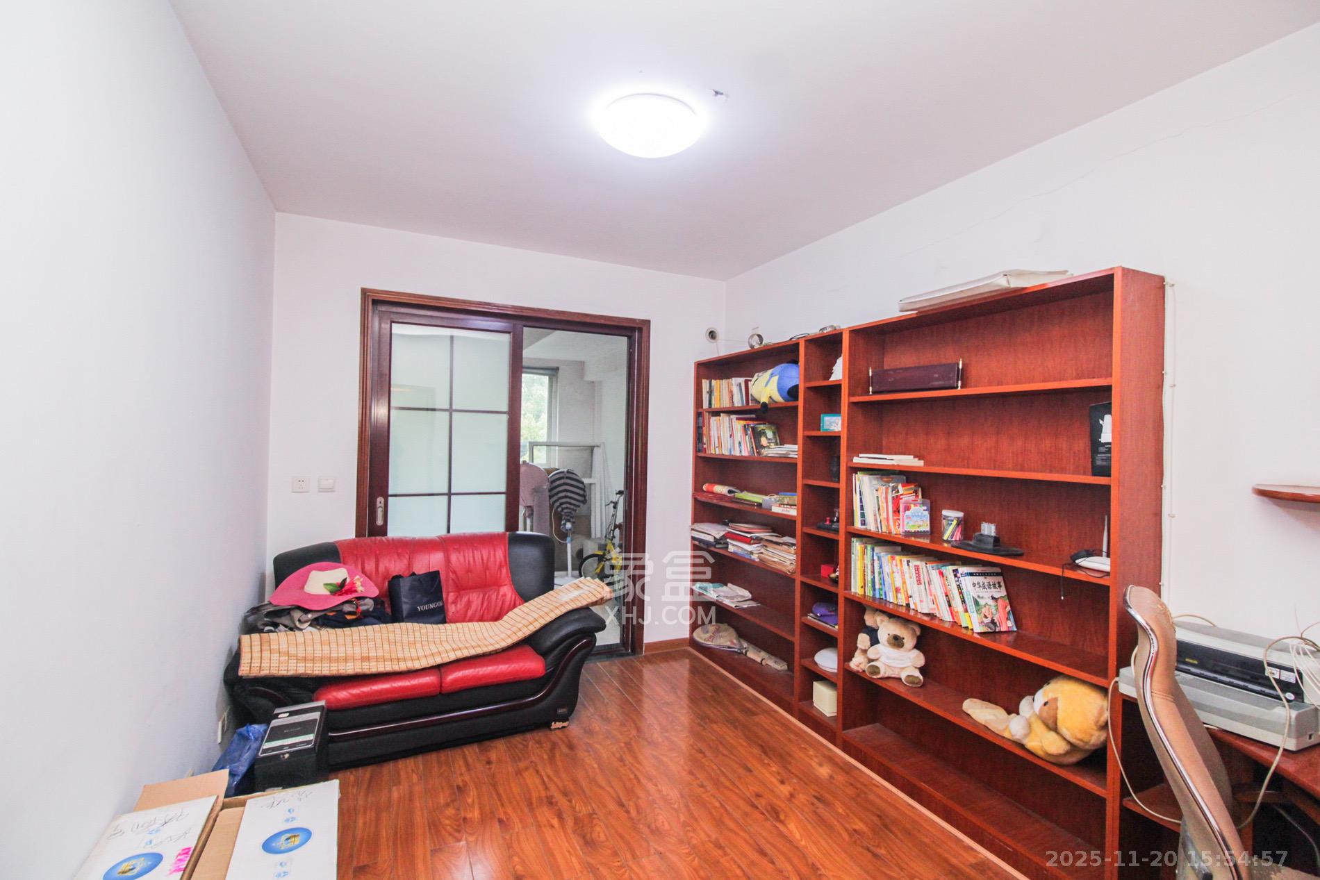 轻工设计院  4室2厅2卫    2700.0元/月室内图