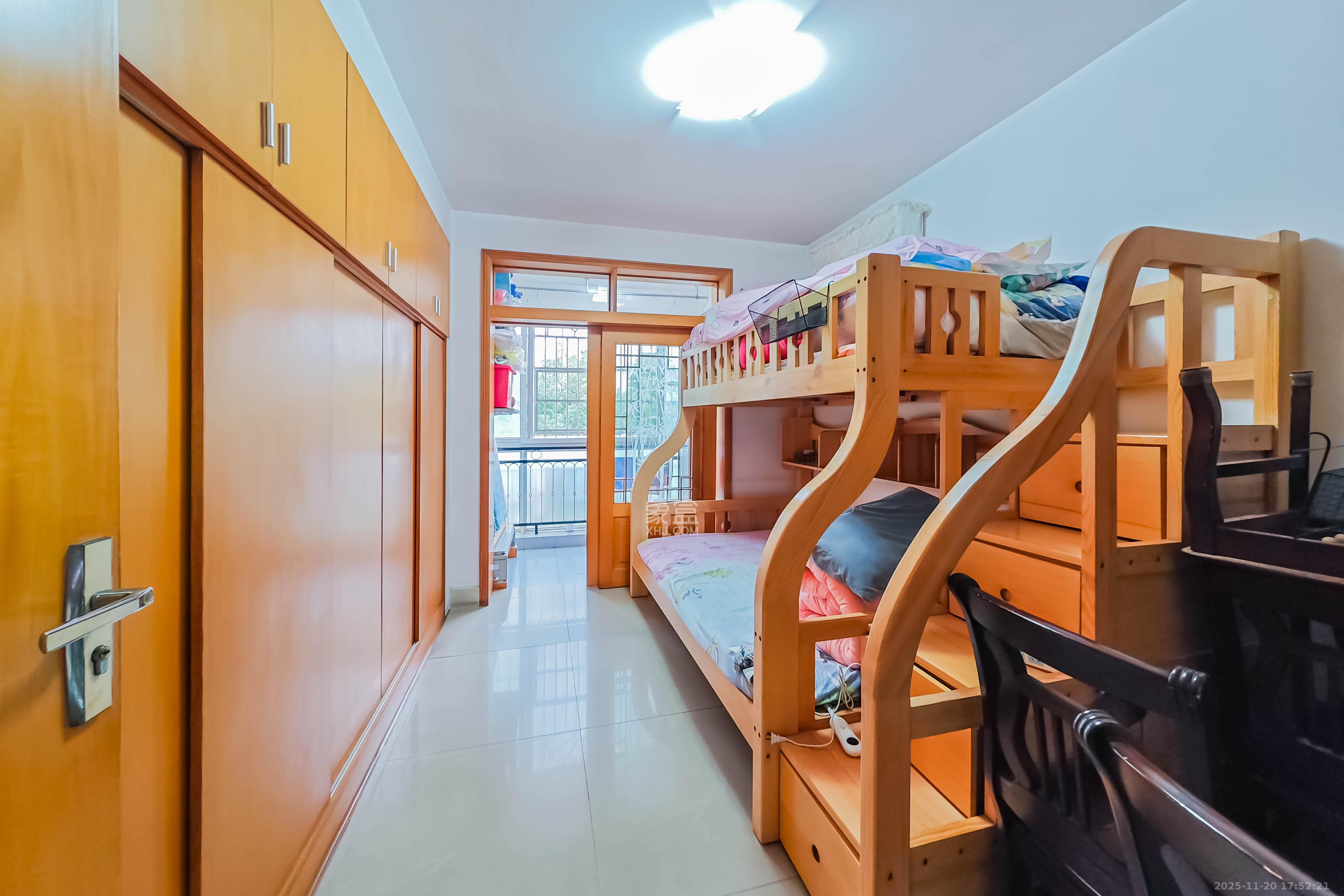 新星小区 2室2厅1卫 48.0万 新星小区 2室2厅1卫 48.0万卧室