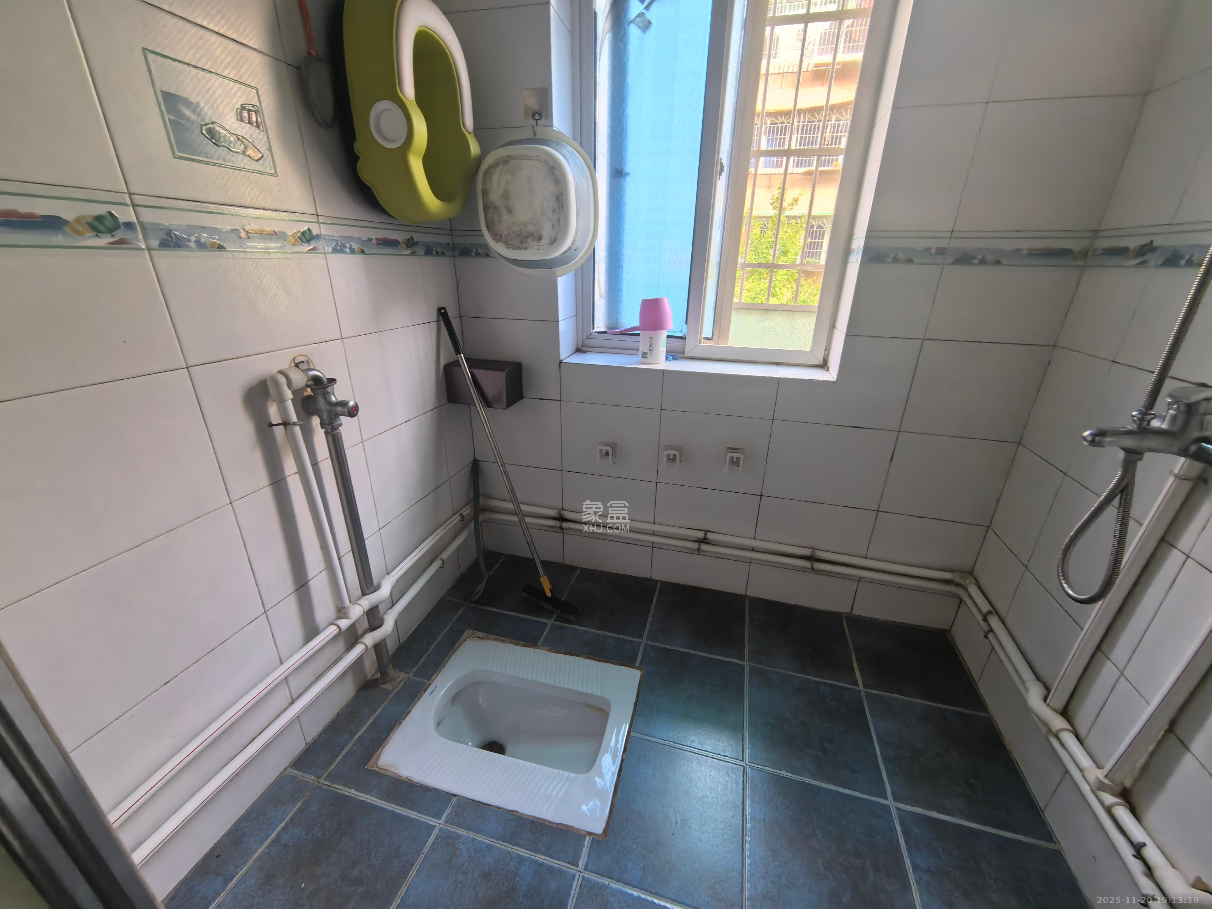 荷花园电信宿舍(天辰荷花苑) 2室1厅1卫 2000.0元/月 荷花园电信宿舍(天辰荷花苑) 2室1厅1卫 2000.0元/月室内图