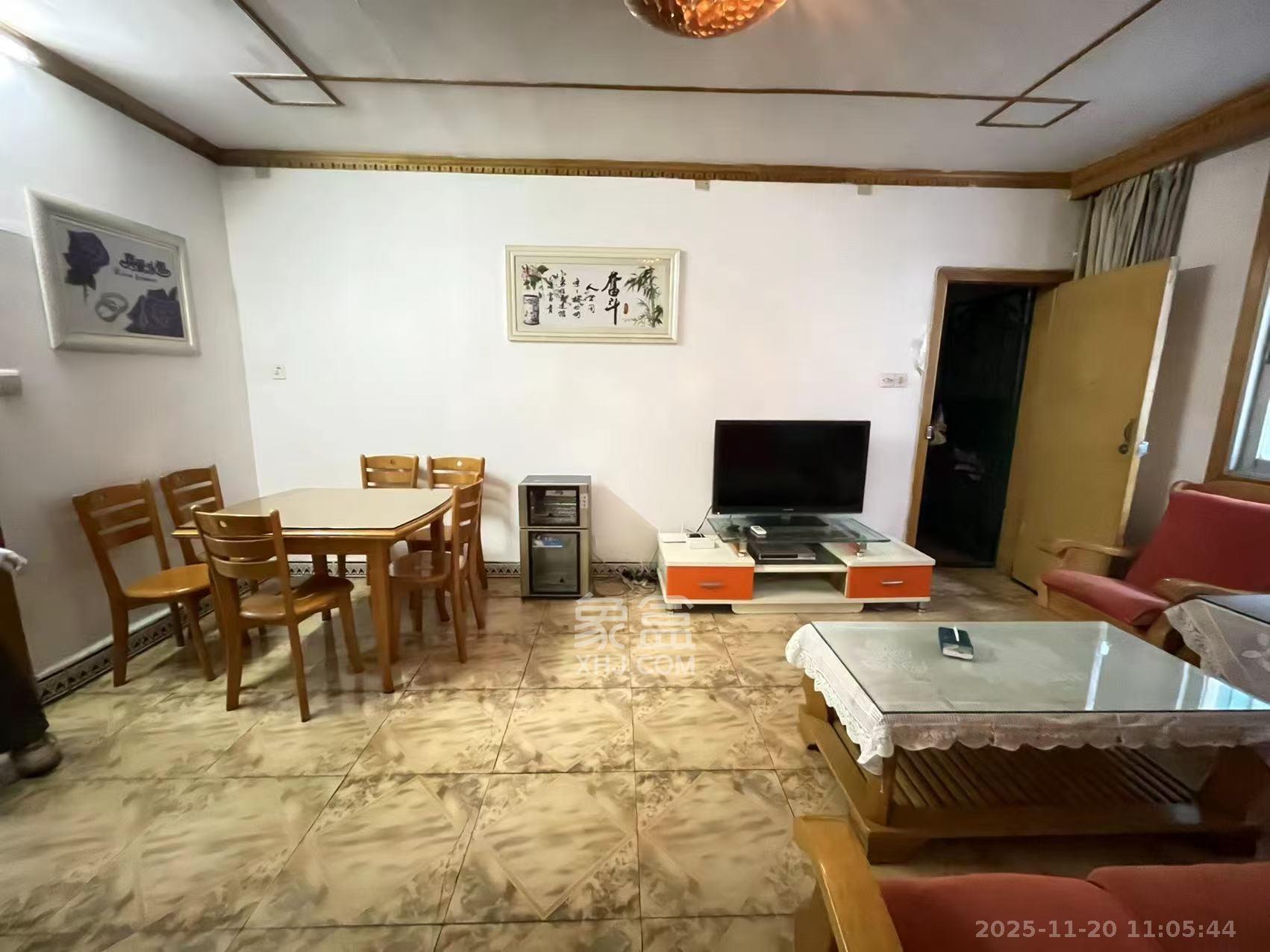 金汇小区  2室1厅1卫    1700.0元/月室内图