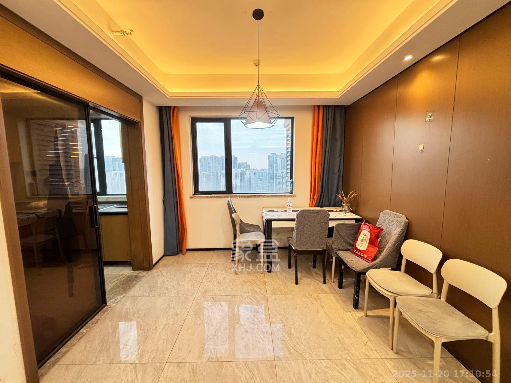 万科魅力之城天阔里 4室2厅2卫 3050.0元/月 万科魅力之城天阔里 4室2厅2卫 3050.0元/月室内图