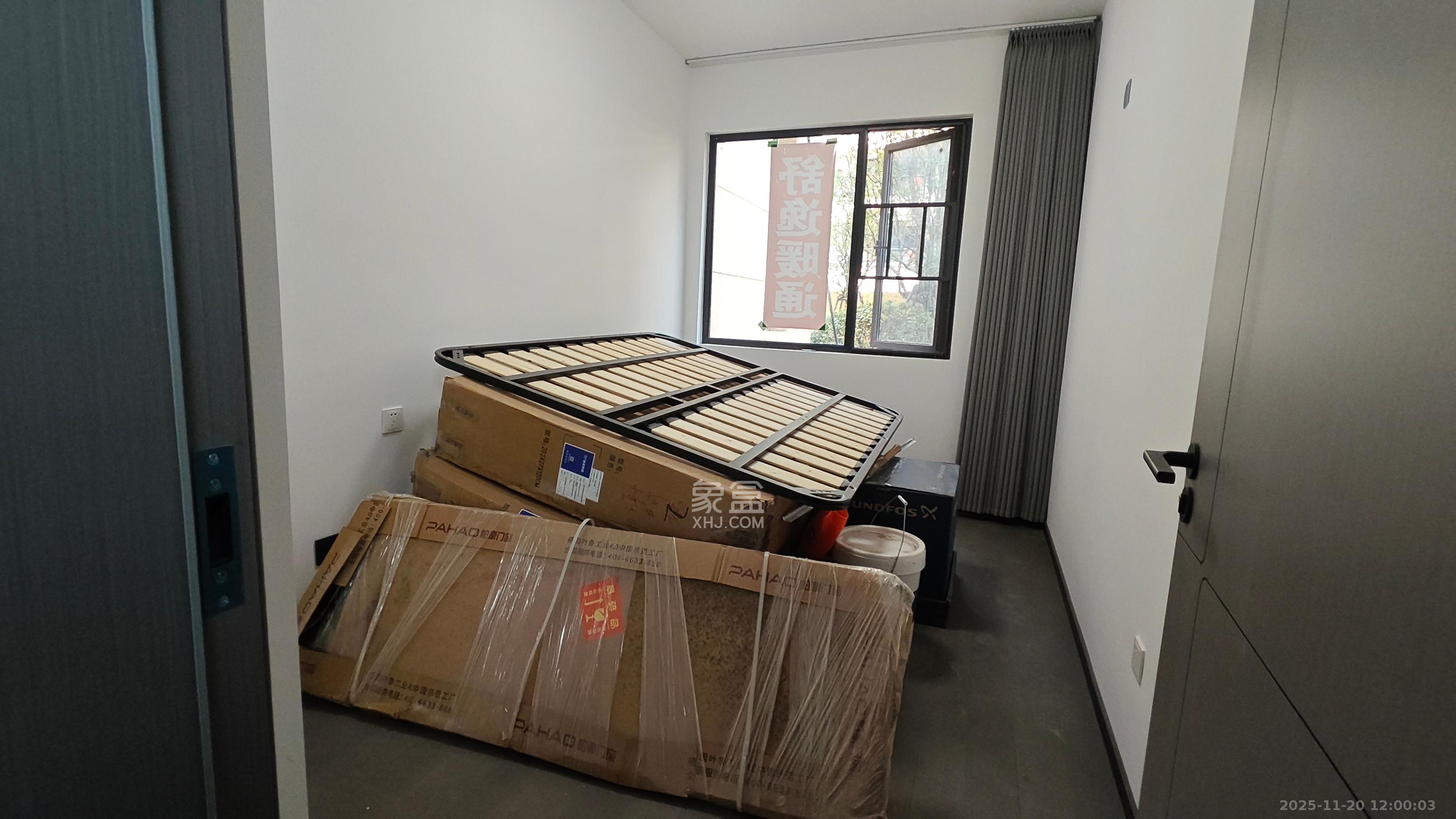 长房岭秀时代 4室2厅2卫 3400.0元/月 长房岭秀时代 4室2厅2卫 3400.0元/月室内图