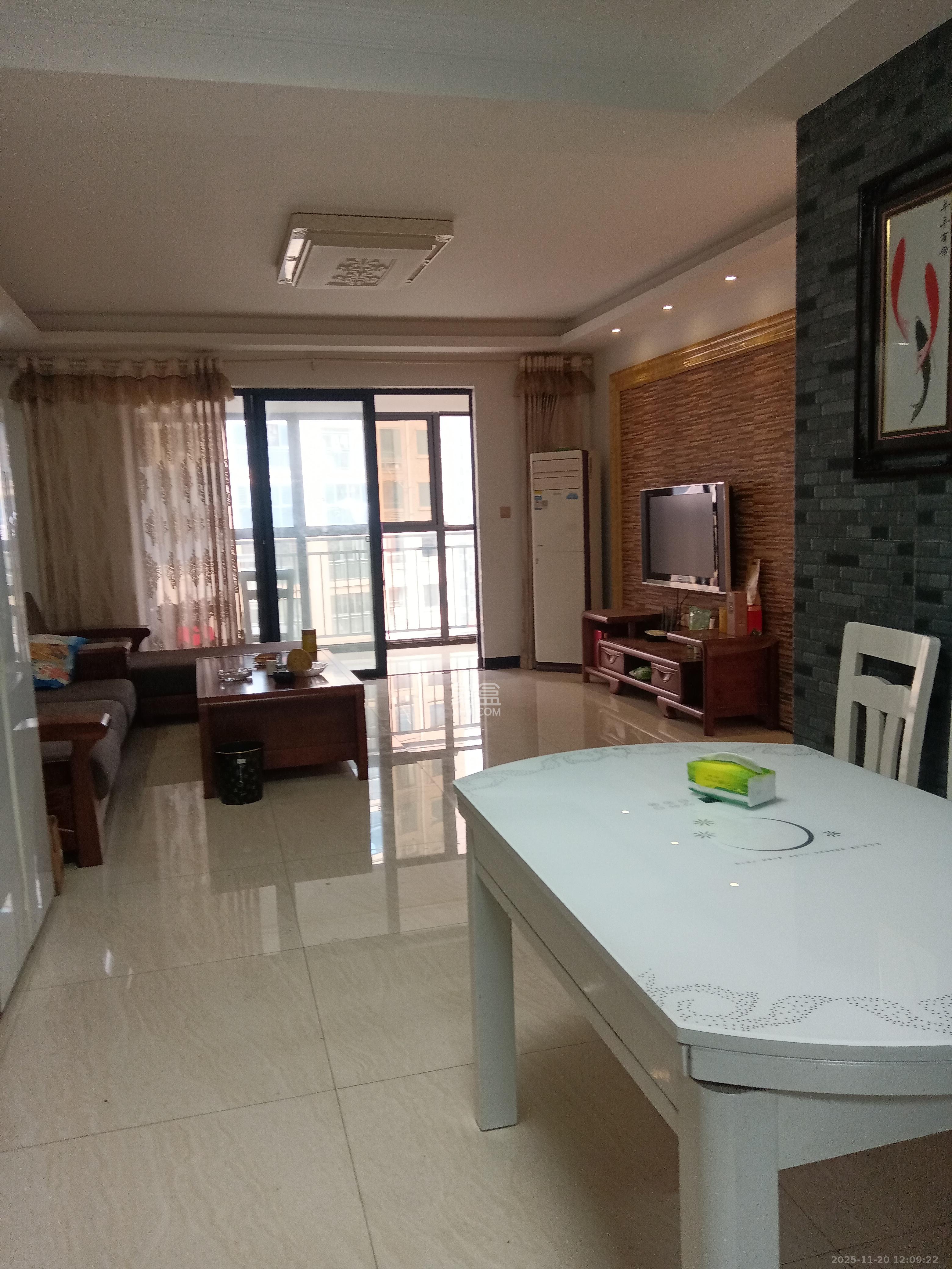 中南红领邦（红星嘉和苑）  4室2厅3卫    2600.0元/月室内图