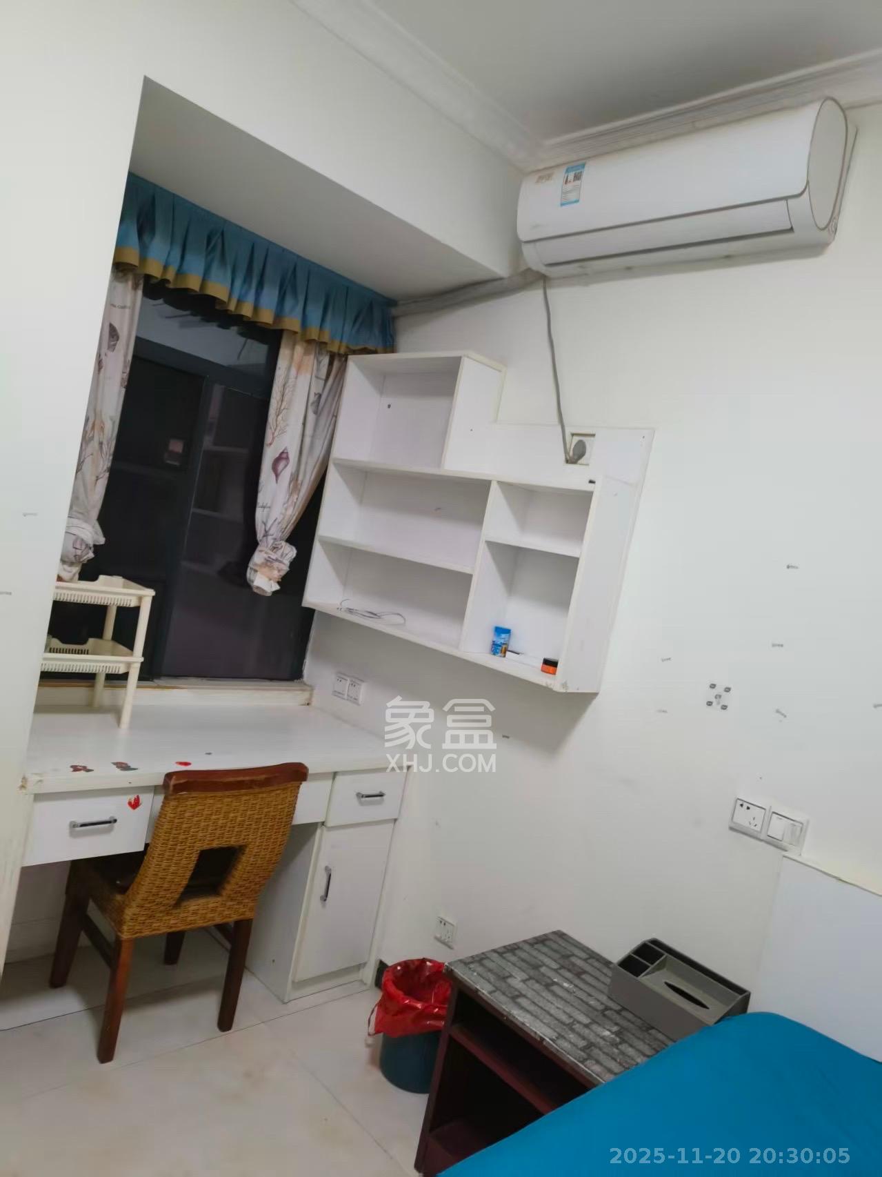 辉煌国际城二期 2室2厅1卫 2100.0元/月 辉煌国际城二期 2室2厅1卫 2100.0元/月室内图