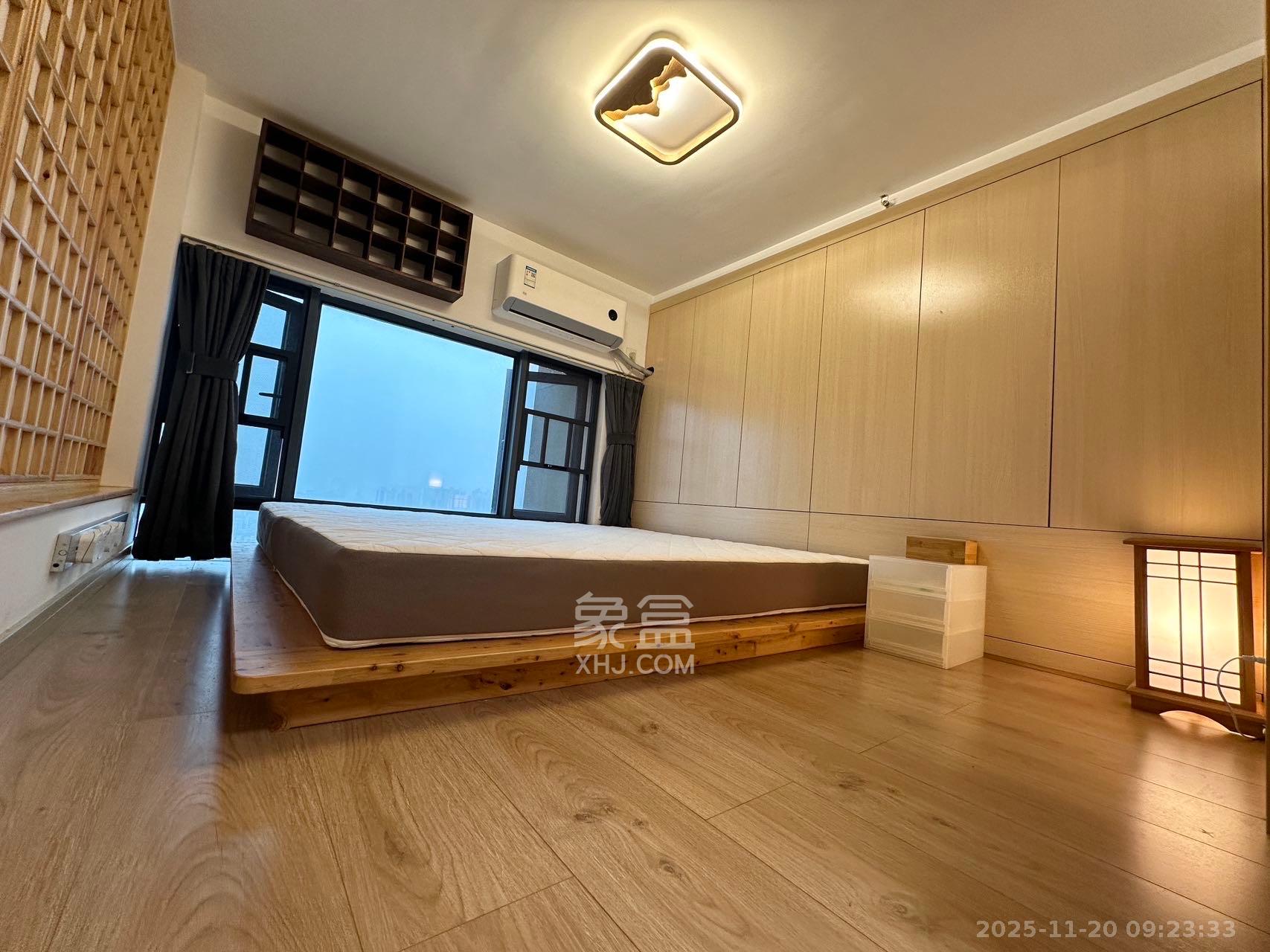 荣盛花语书苑  2室1厅2卫    2700.0元/月室内图