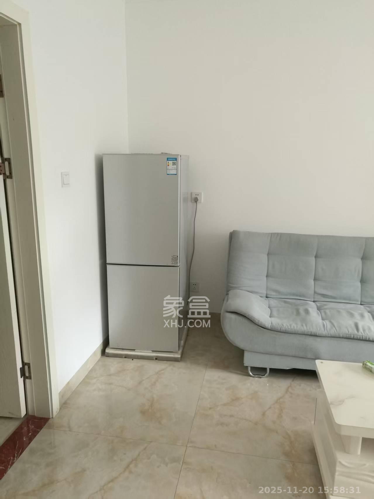 和庄  1室1厅1卫    1400.0元/月室内图