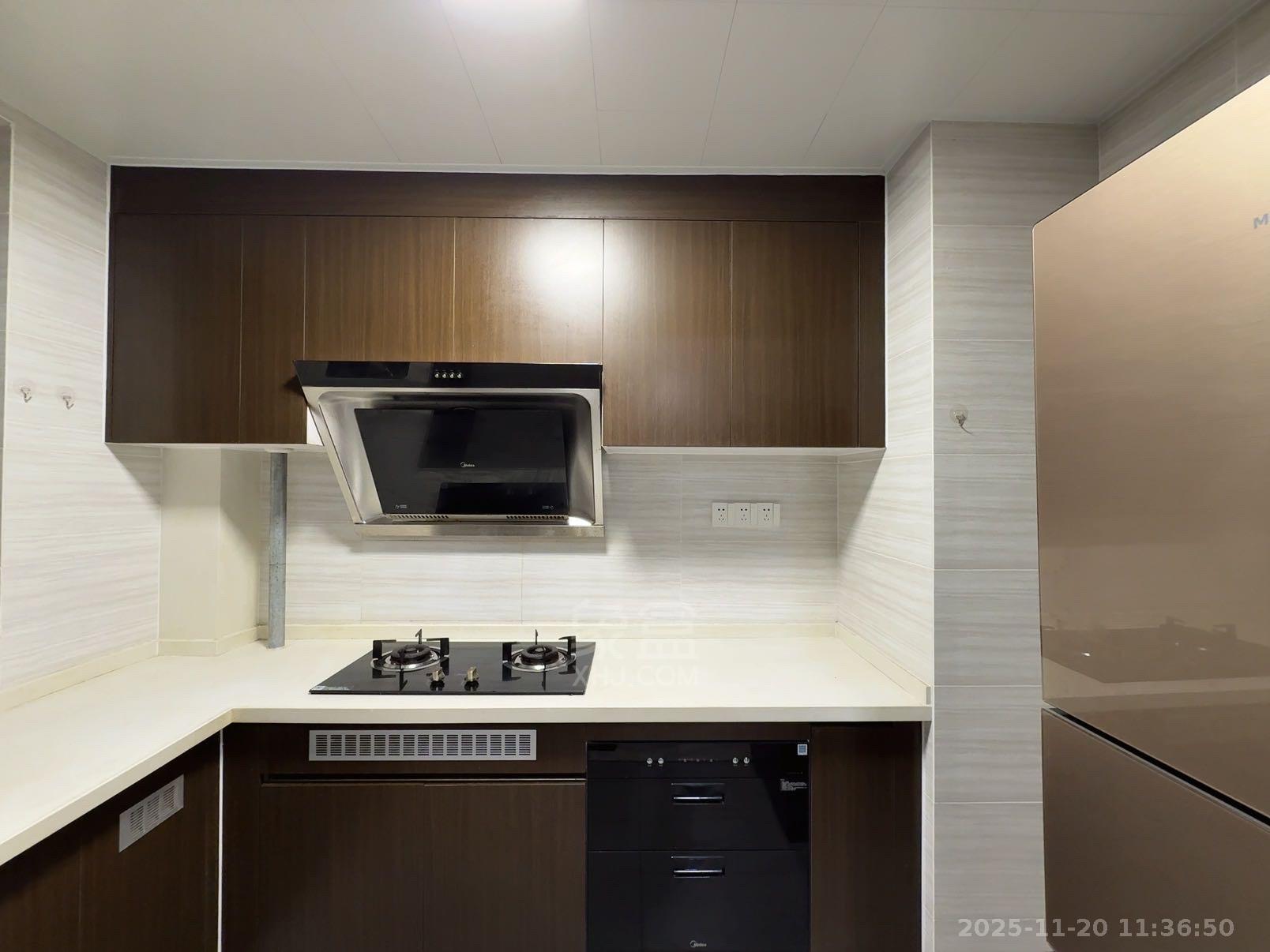 美的翰城 4室2厅2卫 2300.0元/月 美的翰城 4室2厅2卫 2300.0元/月室内图