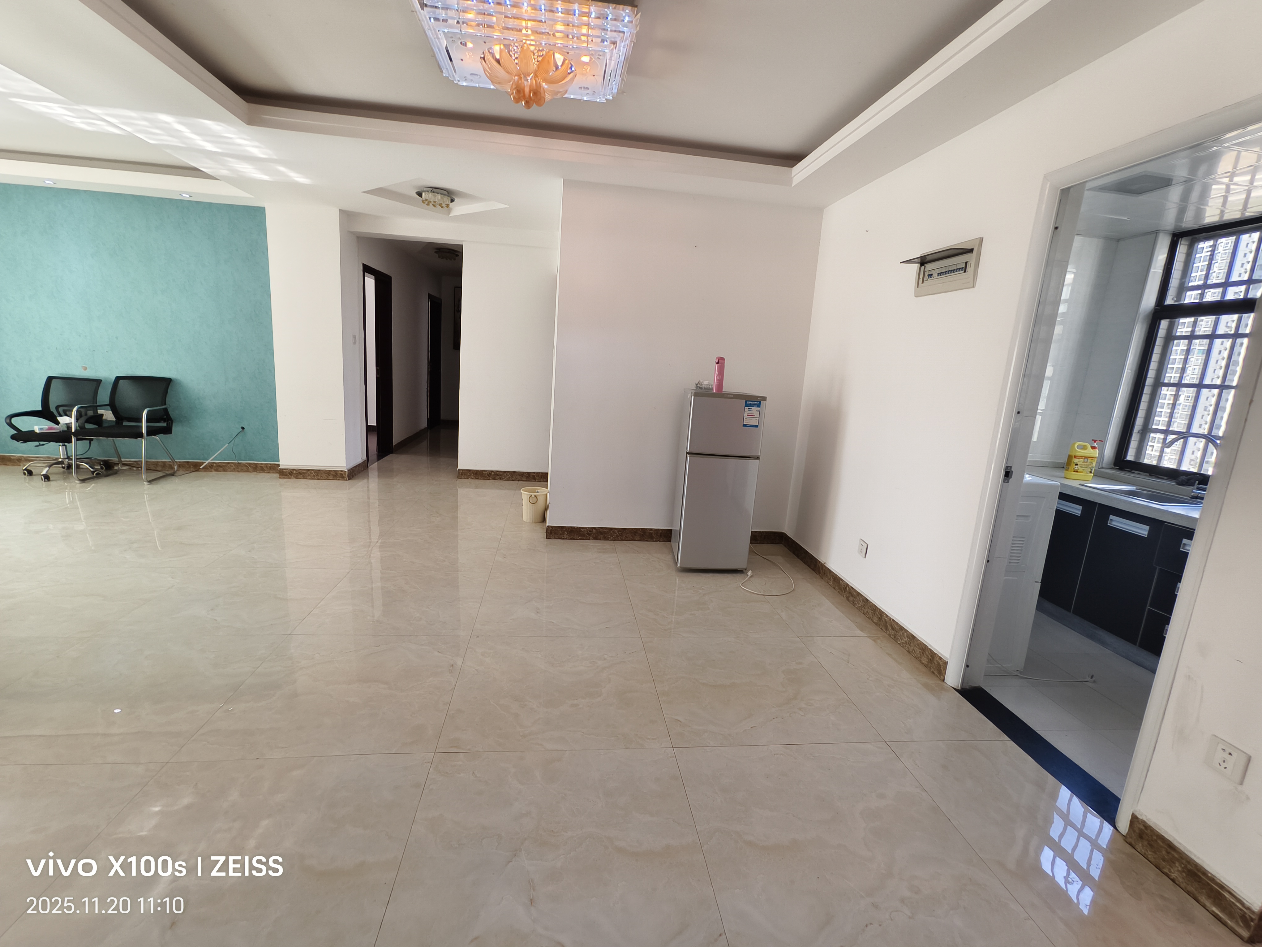 锦绣边城 1室0厅0卫 1500.0元/月 锦绣边城 1室0厅0卫 1500.0元/月室内图