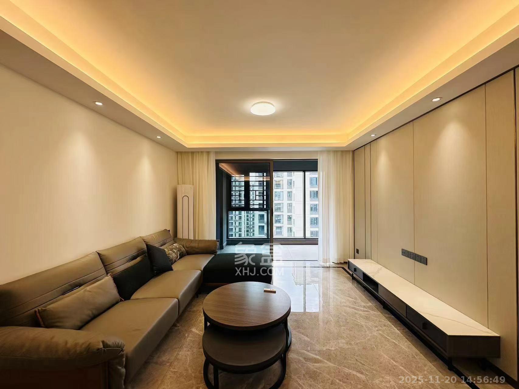 旭辉雨花郡  4室2厅2卫    4500.0元/月