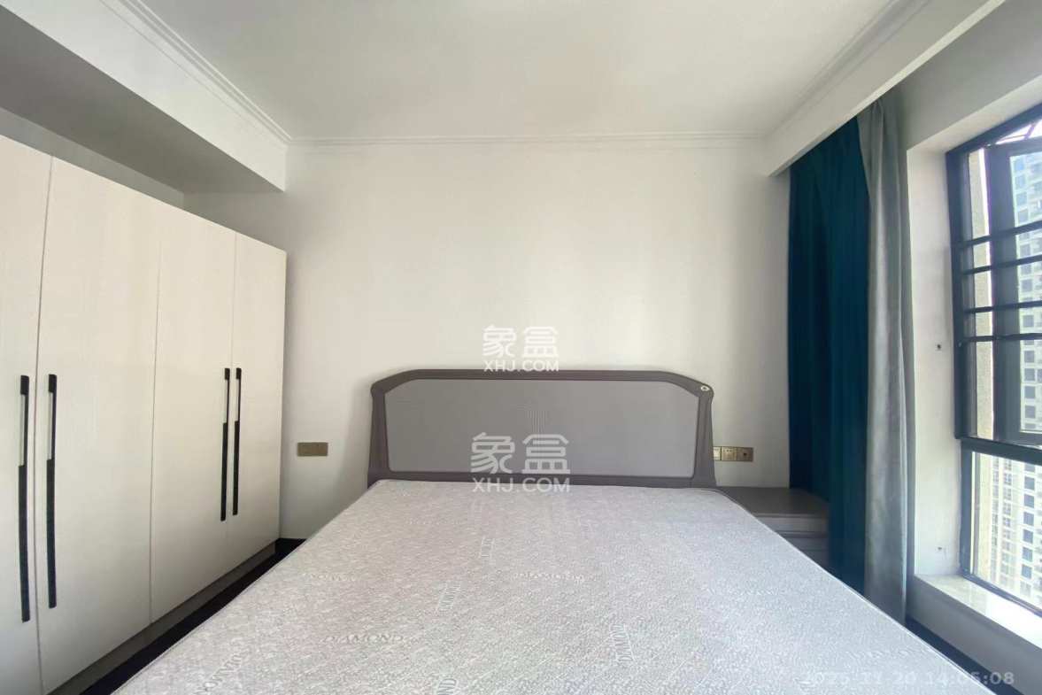 绿地长沙城际空间站(绿地新里佳苑) 3室2厅2卫 3500.0元/月 绿地长沙城际空间站(绿地新里佳苑) 3室2厅2卫 3500.0元/月室内图