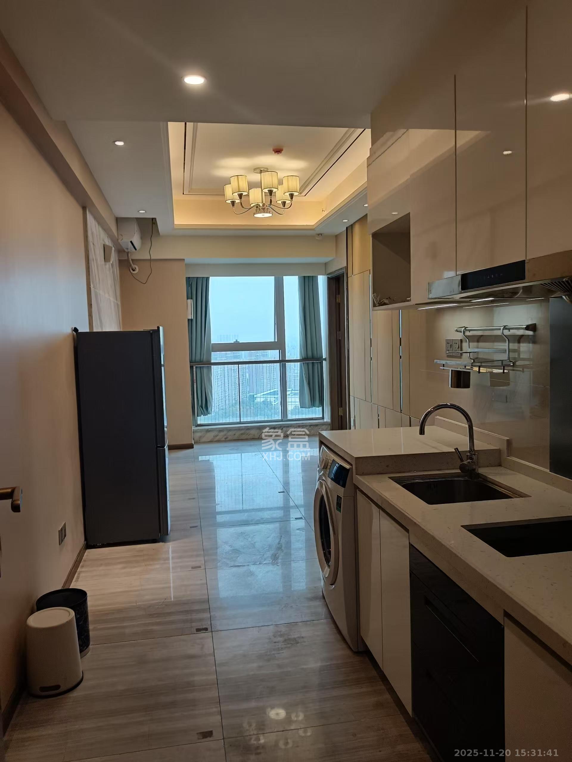 恒大誉府（融誉商业中心）  2室1厅1卫    2000.0元/月