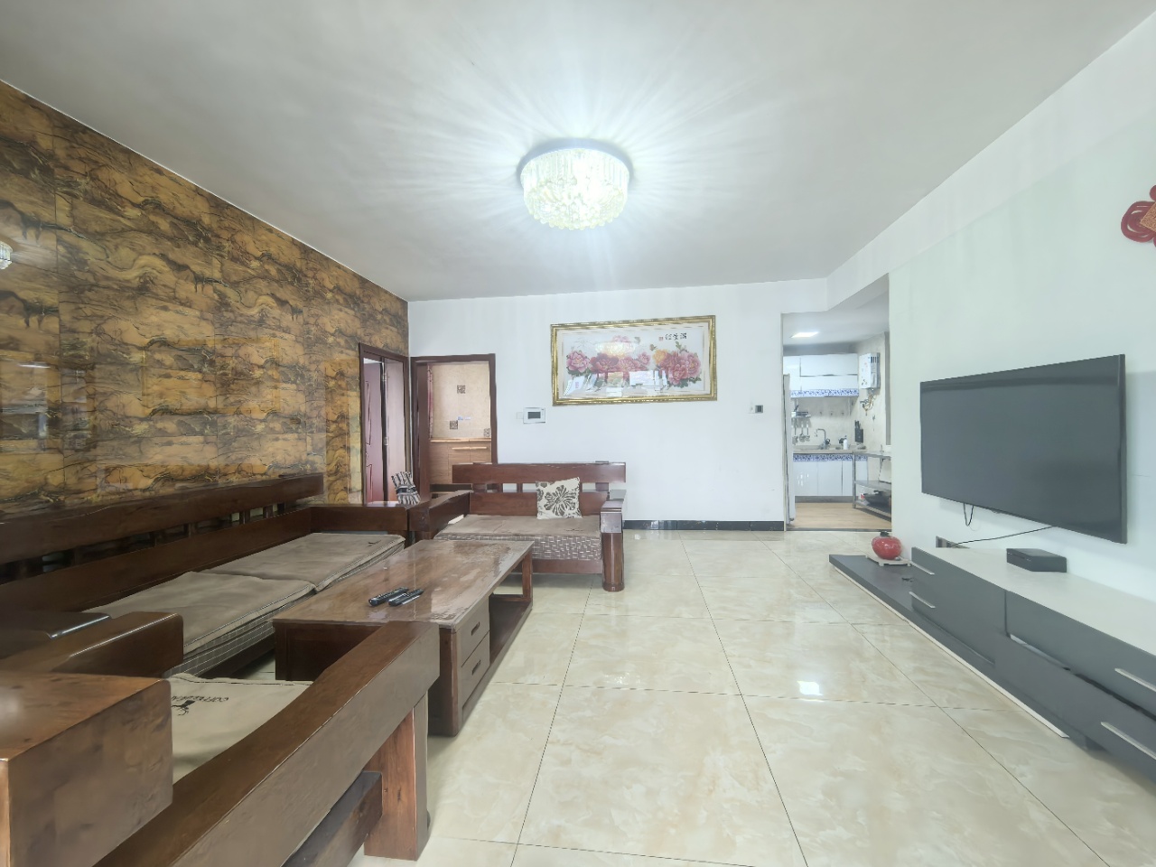 海岸赛拉维南区  3室2厅2卫    3200.0元/月室内图1