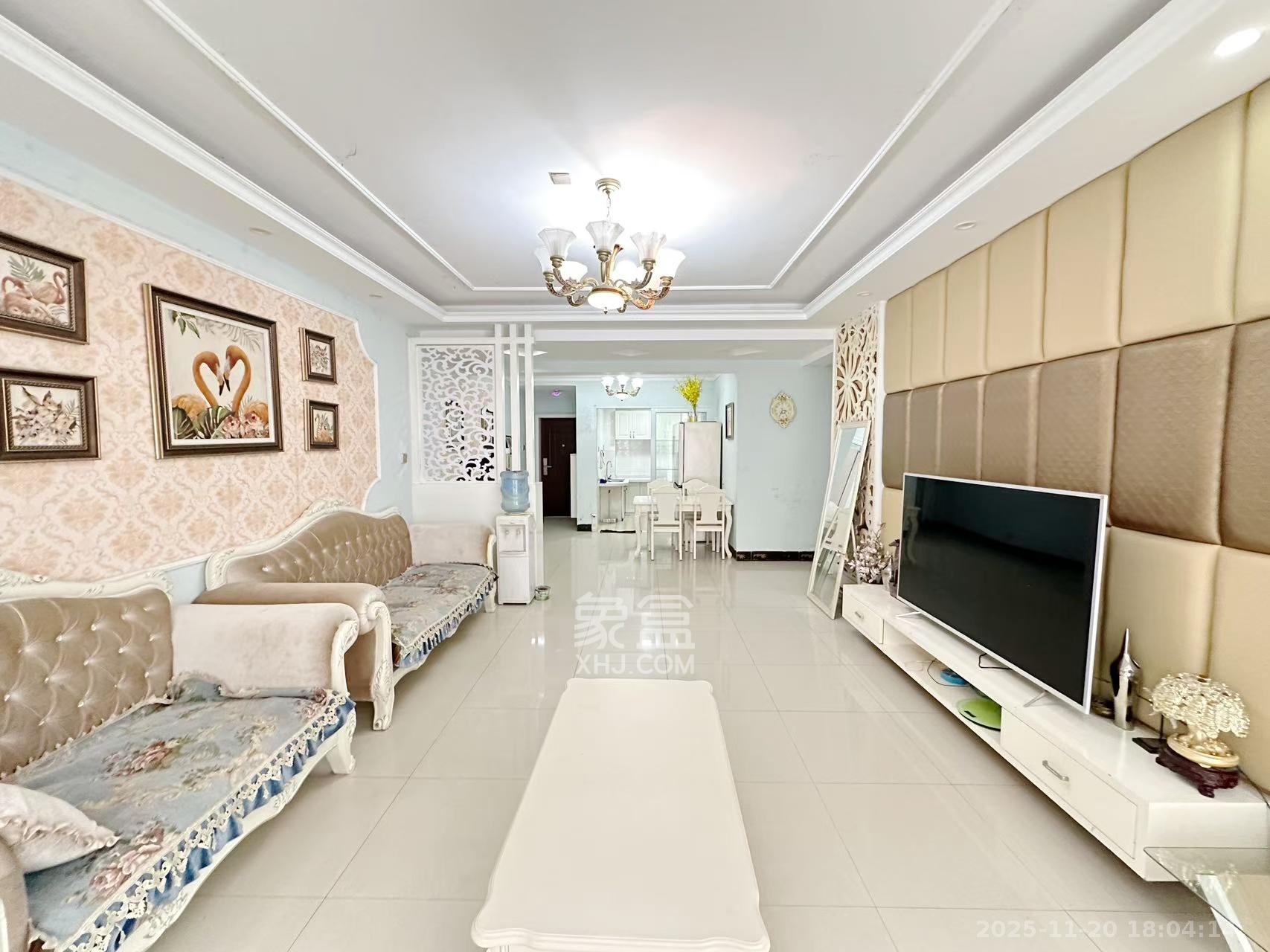 水印康桥  4室2厅2卫    1280.0元/月室内图