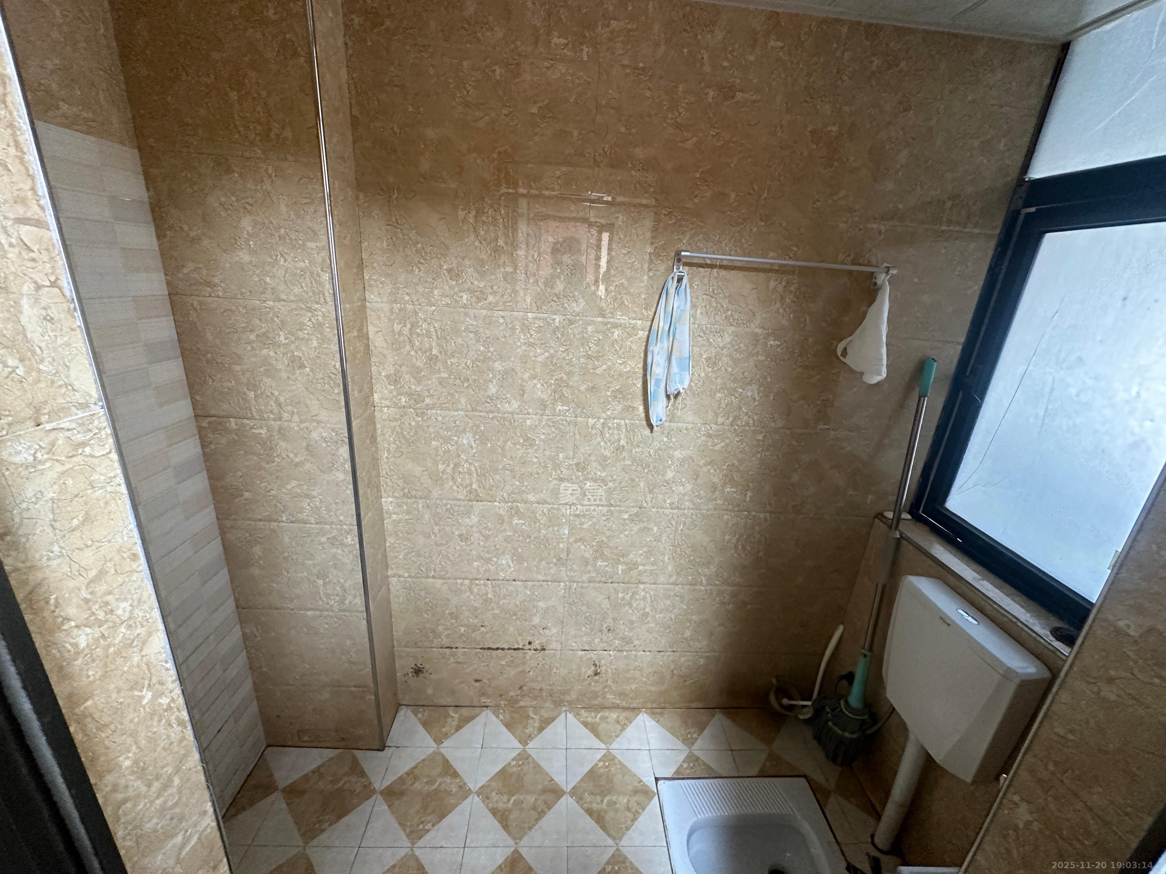 兴旺正佳广场(金石雅苑) 3室1厅1卫 2500.0元/月 兴旺正佳广场(金石雅苑) 3室1厅1卫 2500.0元/月室内图