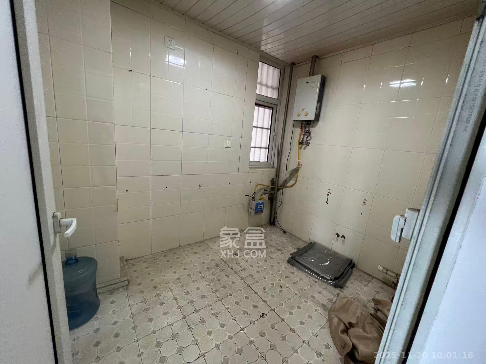 上河国际C区  3室1厅1卫    2800.0元/月室内图