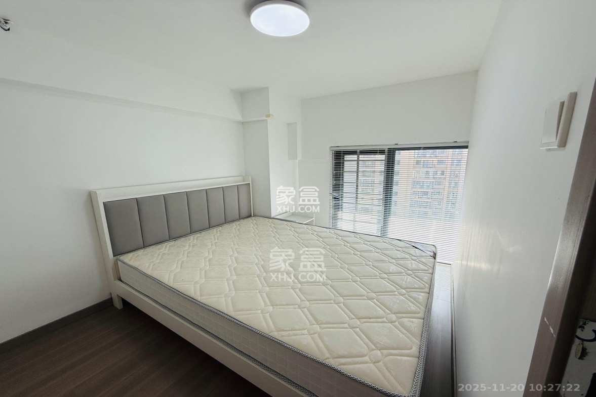 力高凤凰新天 2室1厅1卫 2400.0元/月 力高凤凰新天 2室1厅1卫 2400.0元/月室内图