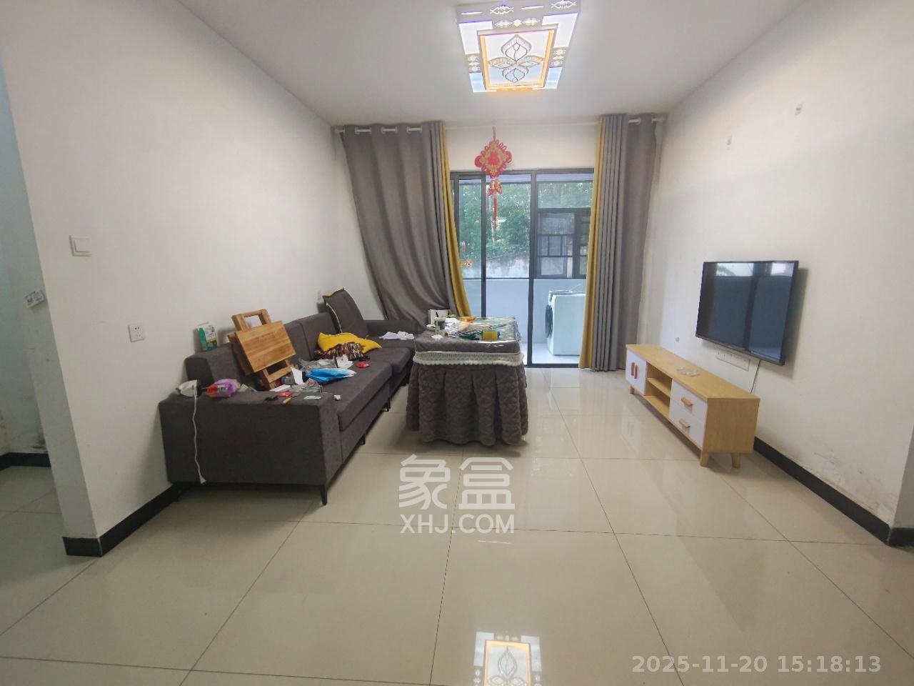 蓝光雍锦阁  3室2厅2卫    2600.0元/月