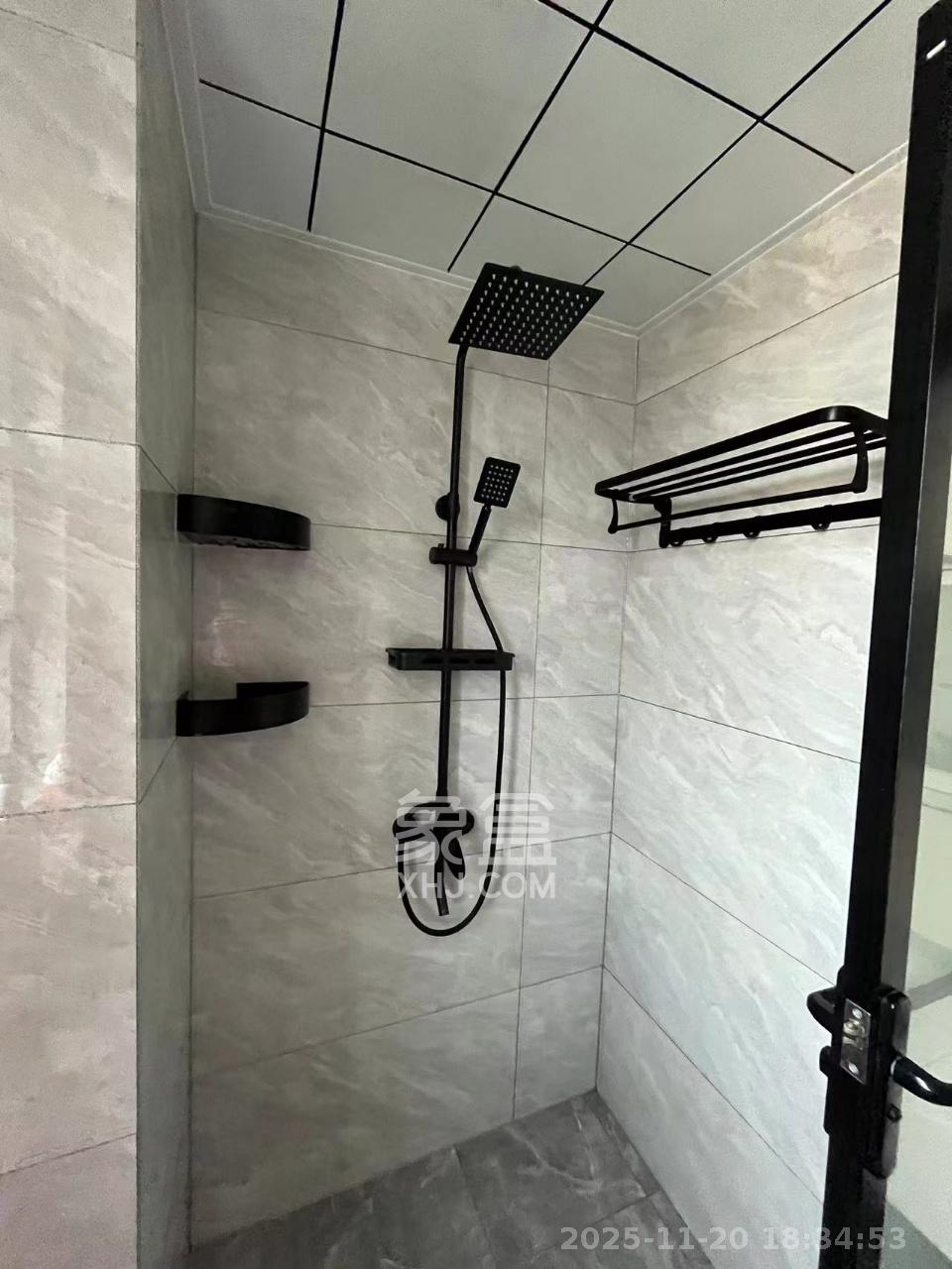 钱隆世家 1室1厅1卫 1700.0元/月 钱隆世家 1室1厅1卫 1700.0元/月室内图