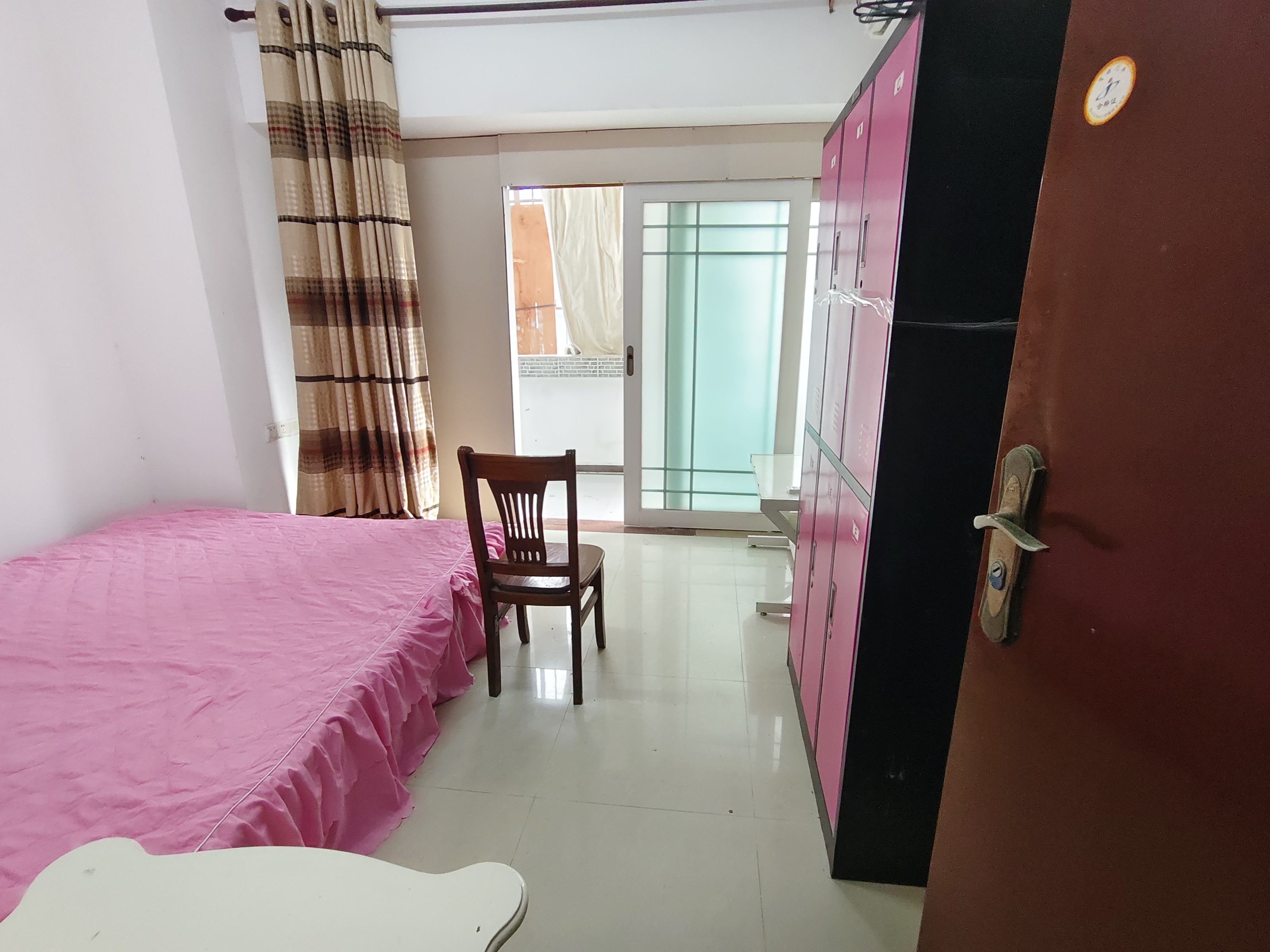 琼山华侨大厦 2室1厅1卫 1900.0元/月 琼山华侨大厦 2室1厅1卫 1900.0元/月室内图