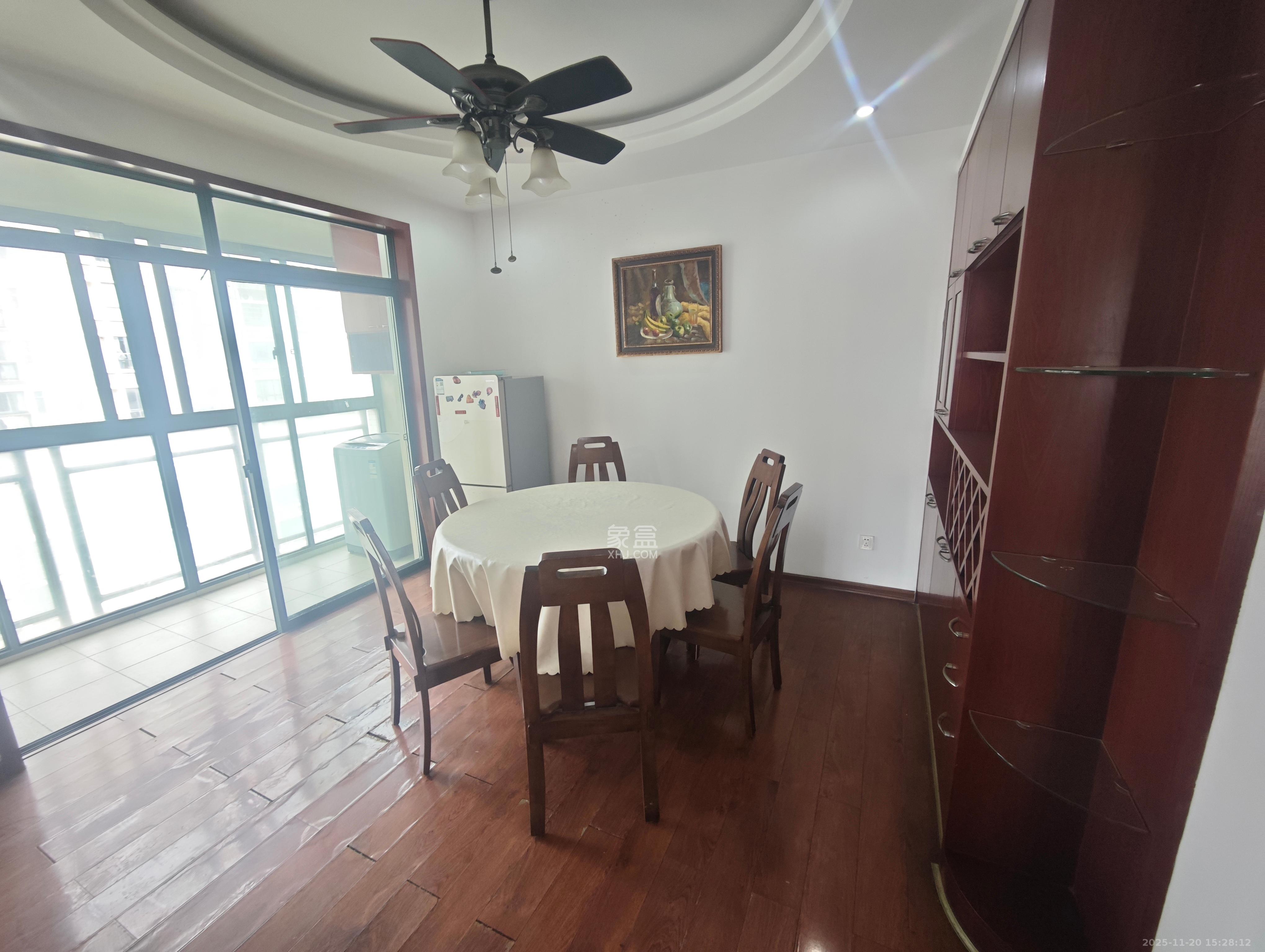 海林馨香雅苑 4室2厅0卫 3200.0元/月 海林馨香雅苑 4室2厅0卫 3200.0元/月室内图