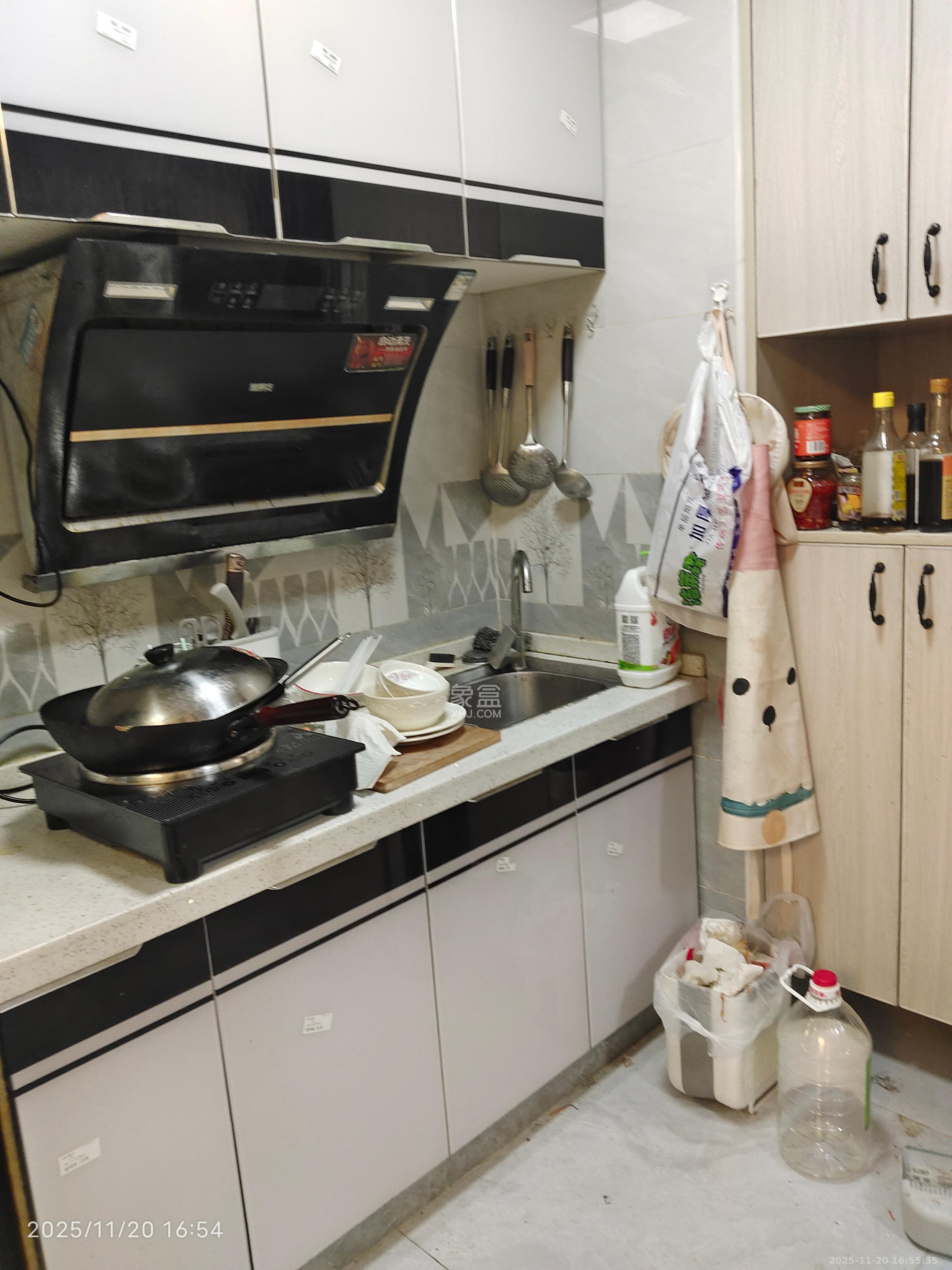 世景国际广场  1室0厅0卫    1200.0元/月室内图