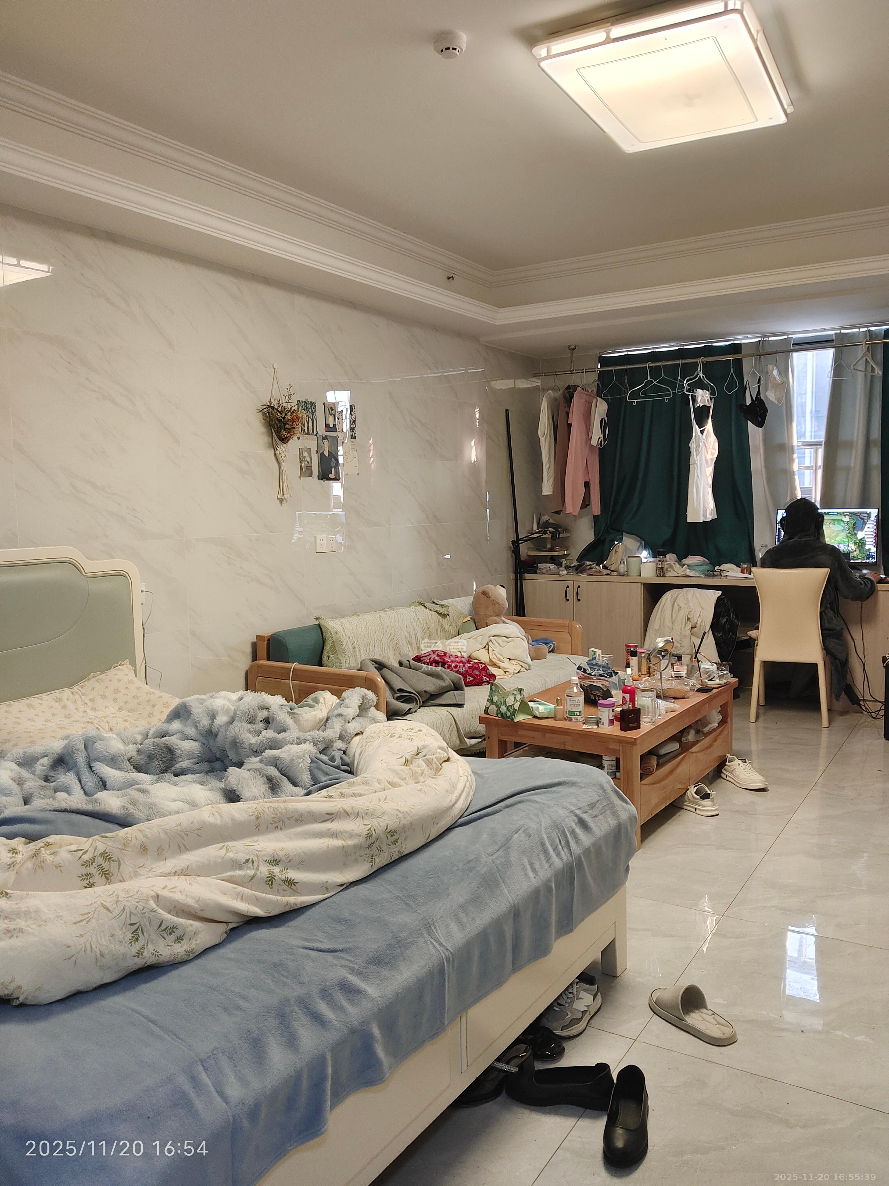 世景国际广场  1室0厅0卫    1200.0元/月室内图