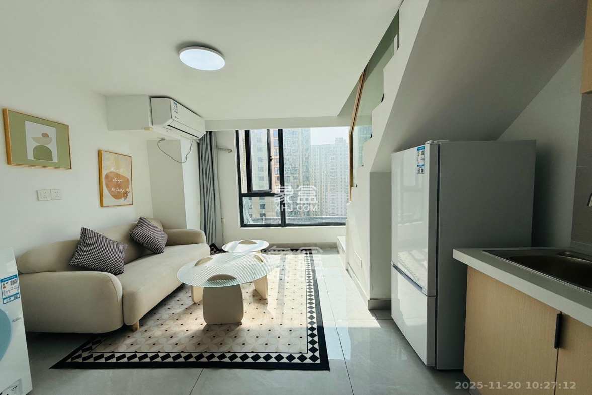 力高凤凰新天 2室1厅1卫 2400.0元/月 力高凤凰新天 2室1厅1卫 2400.0元/月室内图