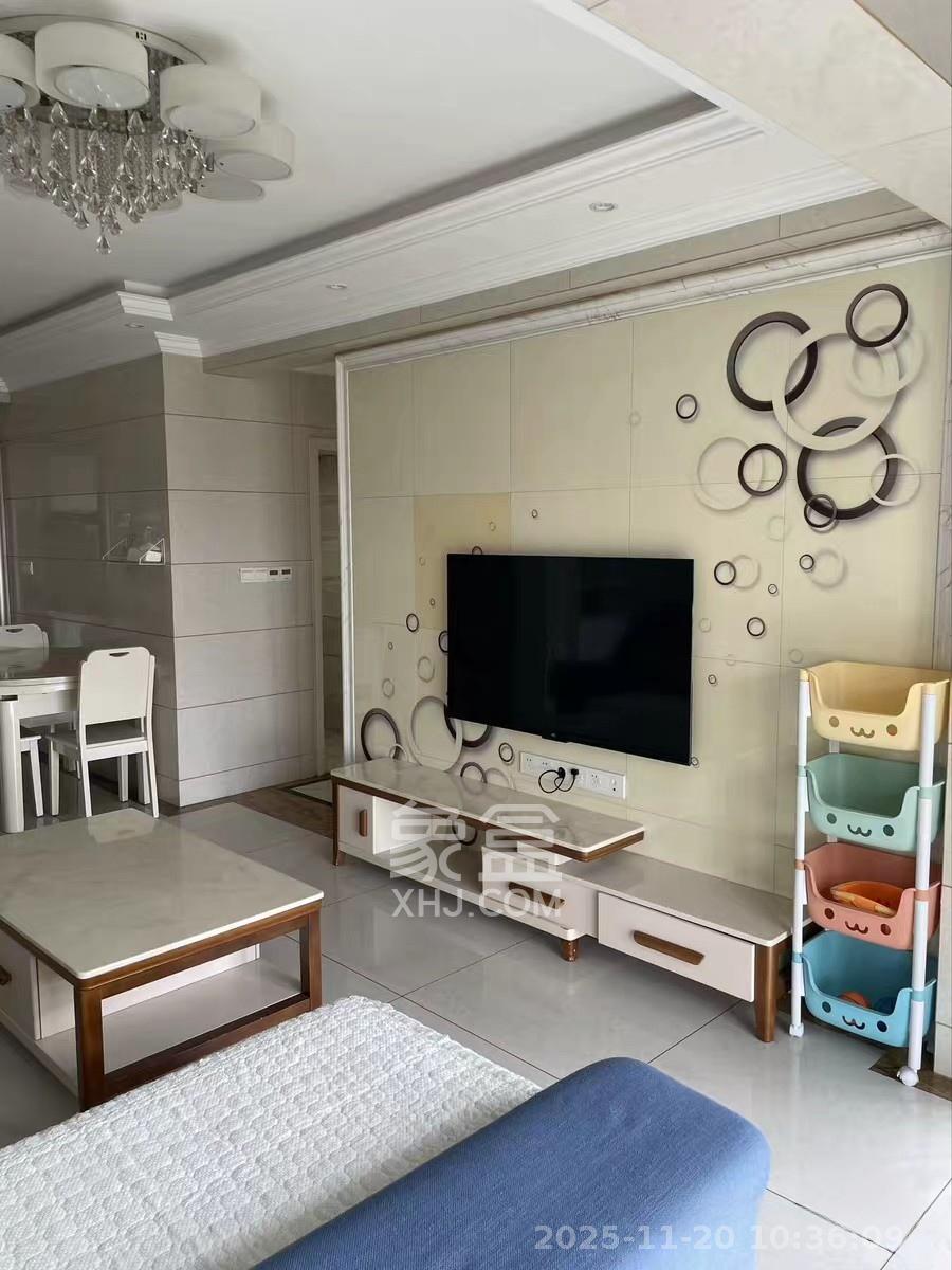 蓝光幸福满庭 3室2厅1卫 2200.0元/月 蓝光幸福满庭 3室2厅1卫 2200.0元/月室内图