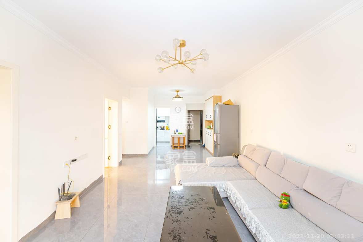 润和又一城 3室2厅1卫 68.5万 润和又一城 3室2厅1卫 68.5万客厅