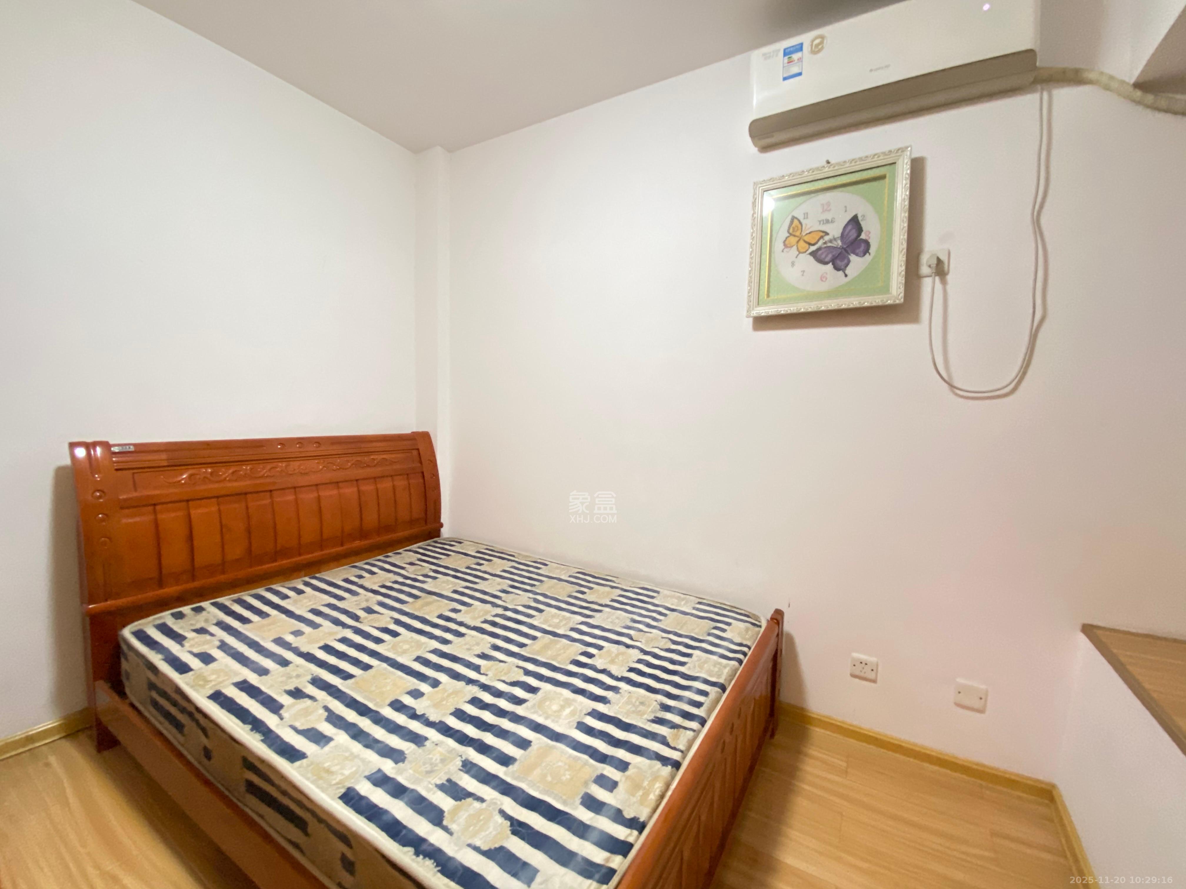 保利麓谷林语F区 1室2厅1卫 2200.0元/月 保利麓谷林语F区 1室2厅1卫 2200.0元/月室内图