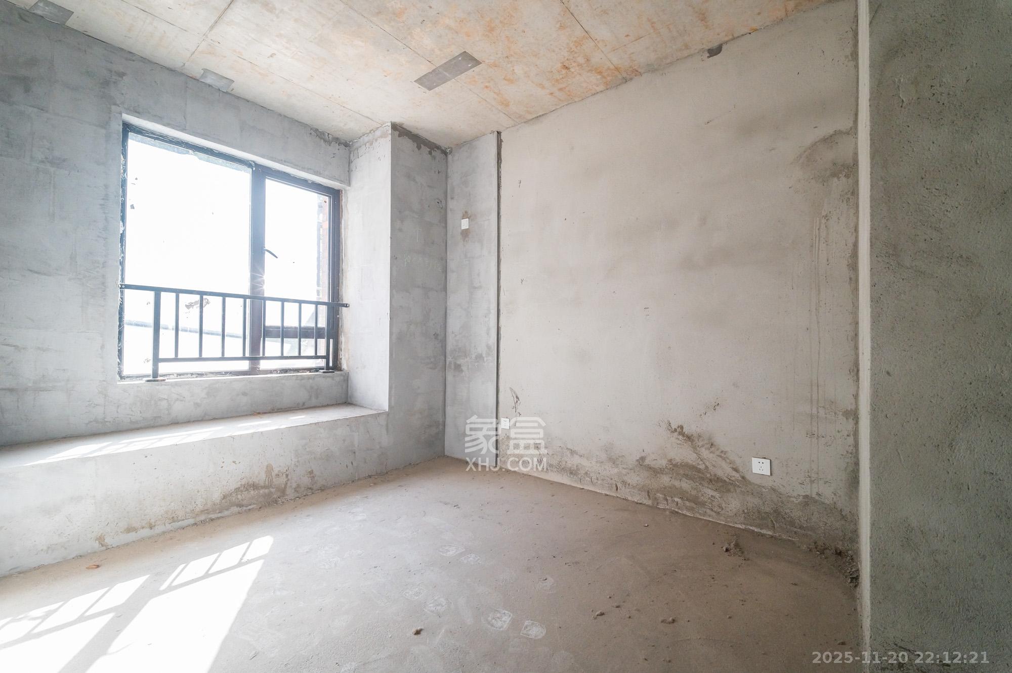 星湖湾二期洋房 4室2厅2卫 125.0万 星湖湾二期洋房 4室2厅2卫 125.0万其他