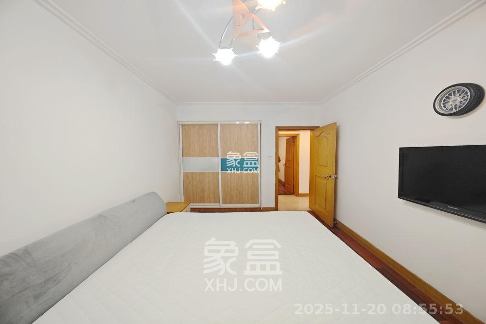 鸿园小区 3室2厅1卫 2500.0元/月 鸿园小区 3室2厅1卫 2500.0元/月室内图