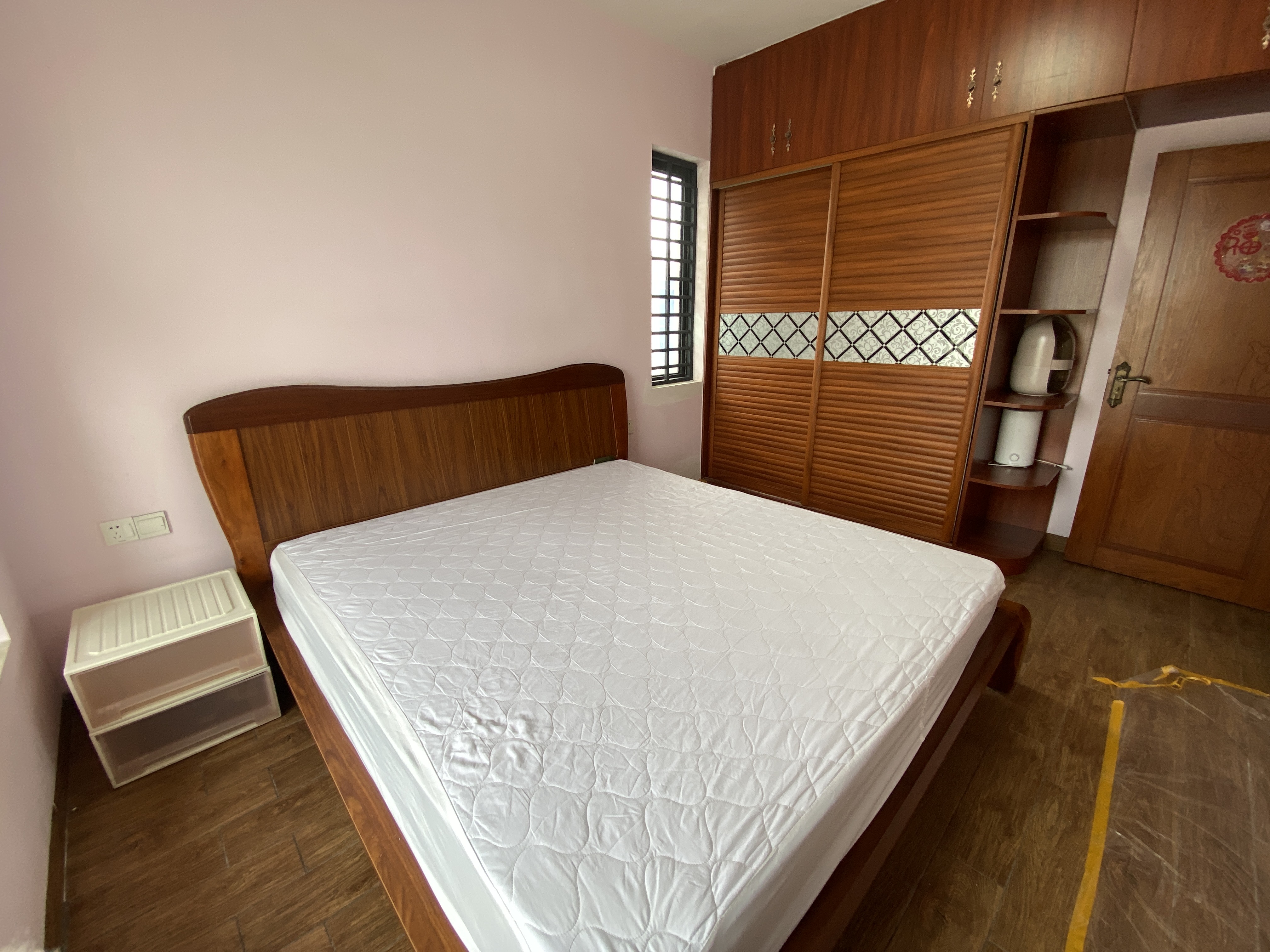 滨江帝景四期  2室1厅1卫    2400.0元/月室内图