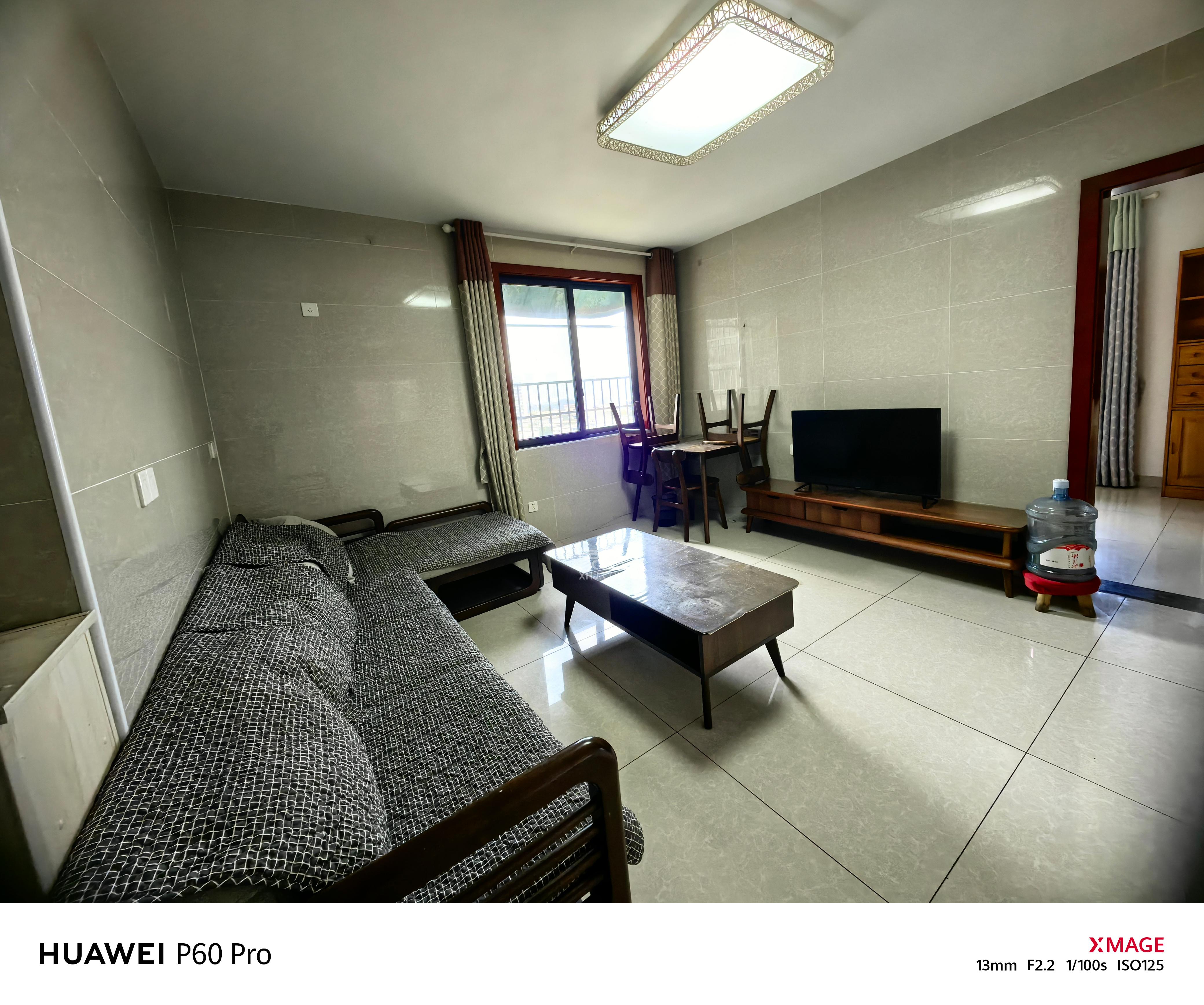 长沙卷烟厂高层小区  2室2厅1卫    2000.0元/月室内图