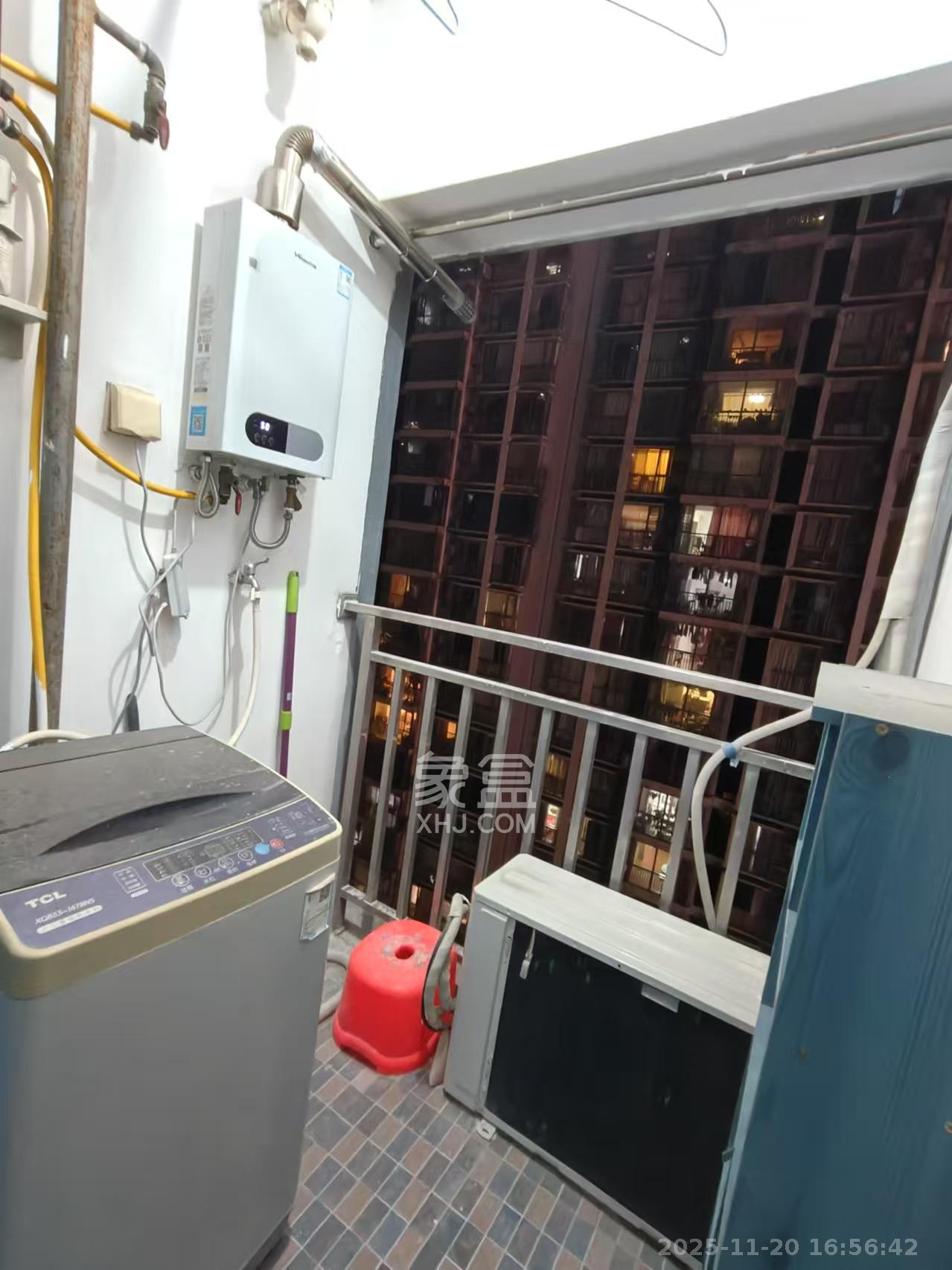 湘域中央 1室1厅1卫 1800.0元/月 湘域中央 1室1厅1卫 1800.0元/月室内图