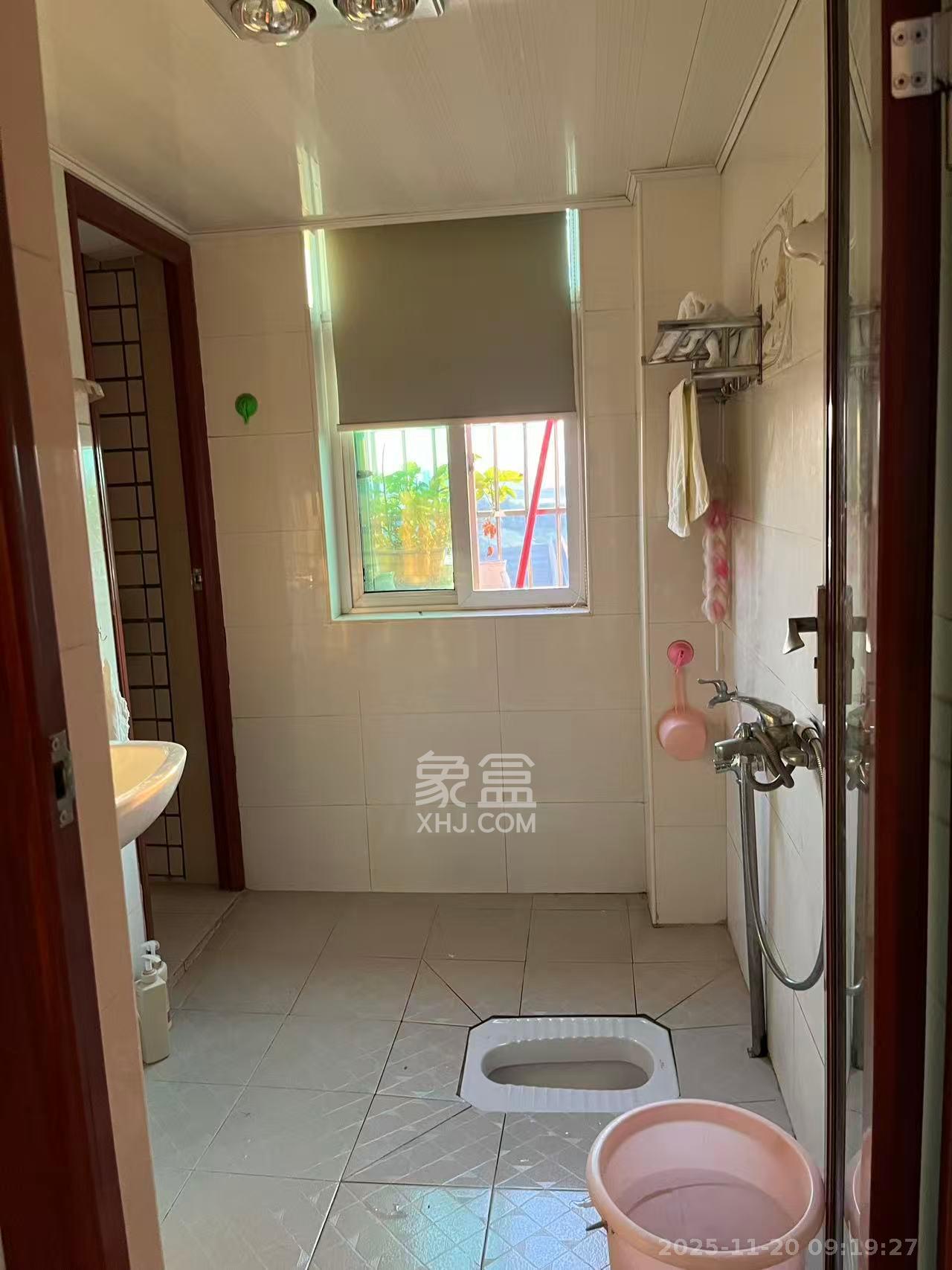 麓谷加州阳光 2室2厅1卫 2000.0元/月 麓谷加州阳光 2室2厅1卫 2000.0元/月室内图