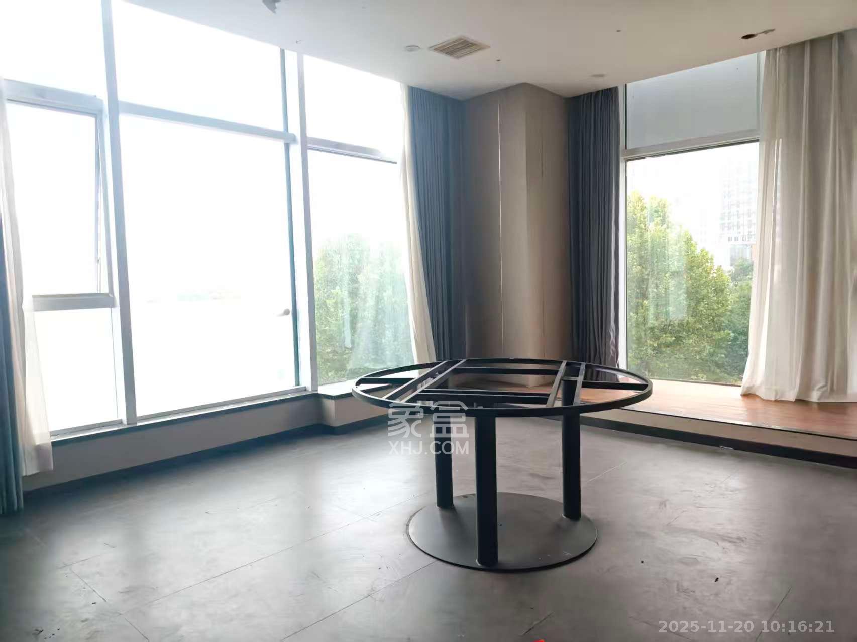 卓越浅水湾三期   1000.0㎡      66000.0元/月室内图